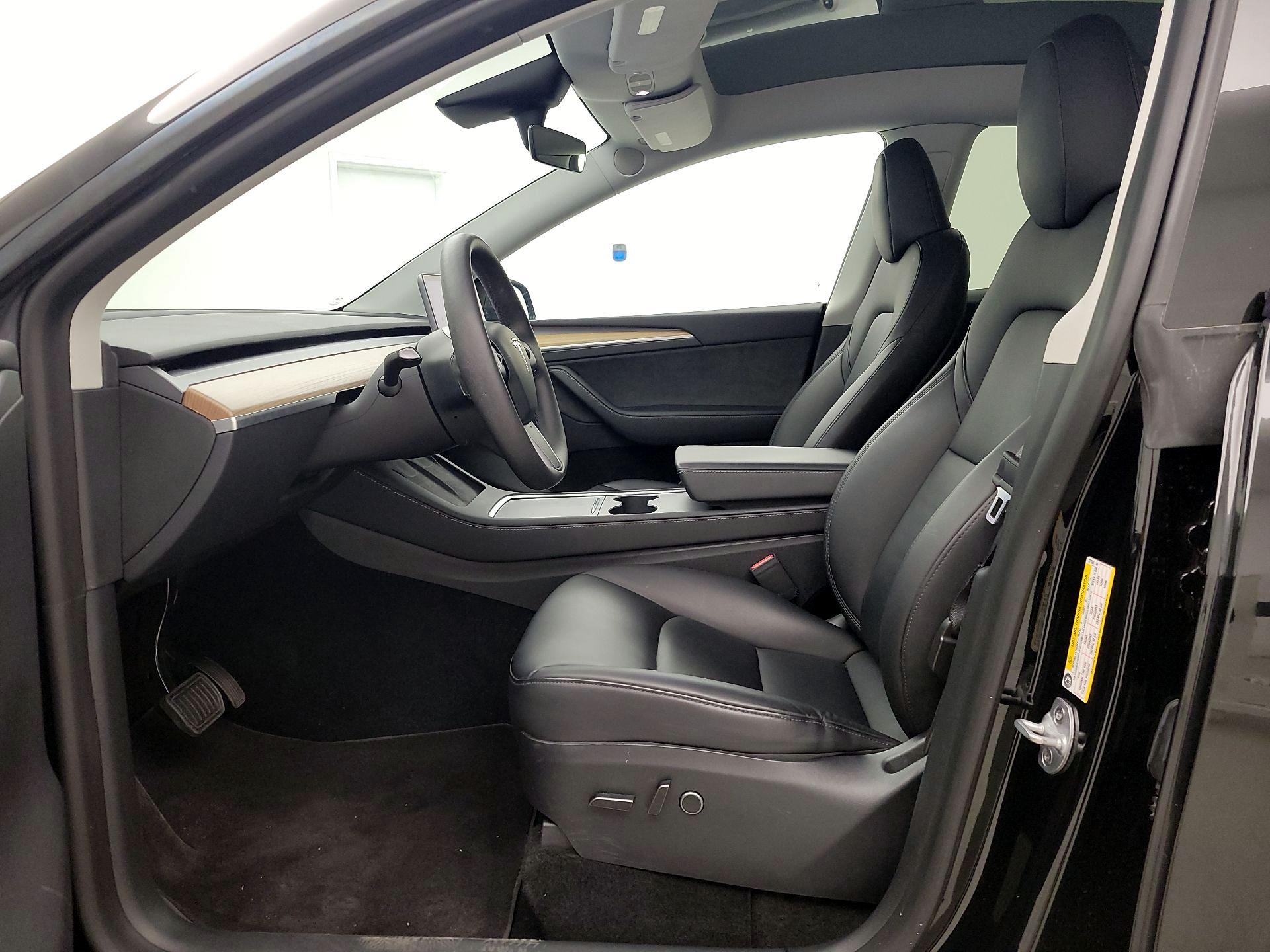 Thumbnail: 2023 Tesla Model Y - 11