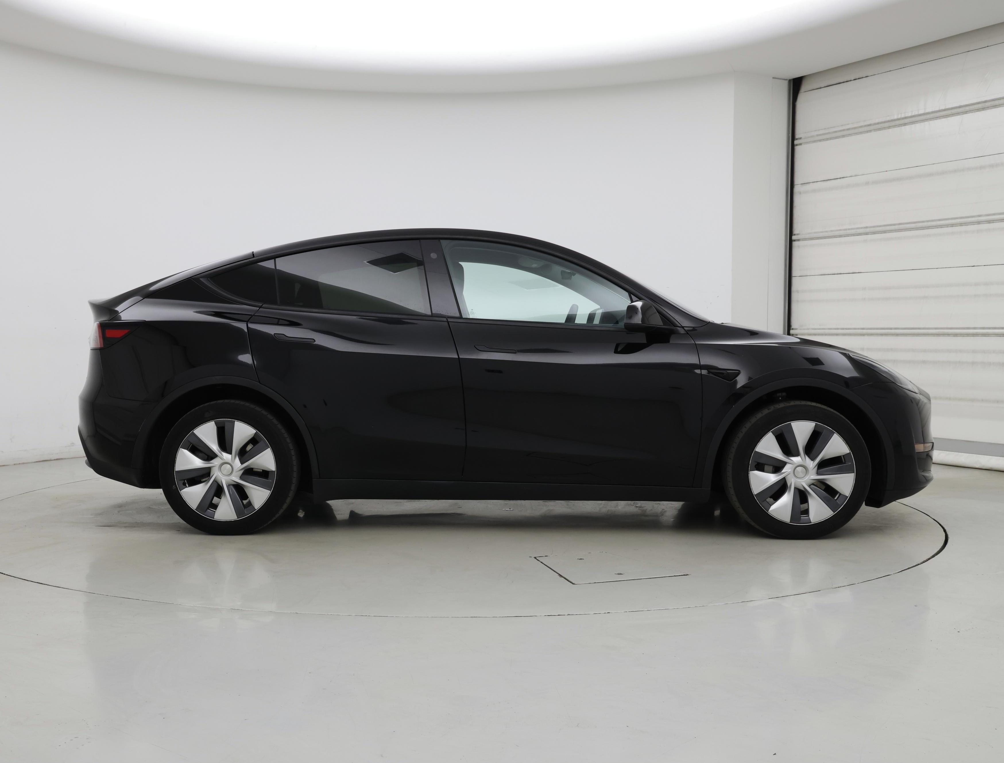 Thumbnail: 2023 Tesla Model Y - 7