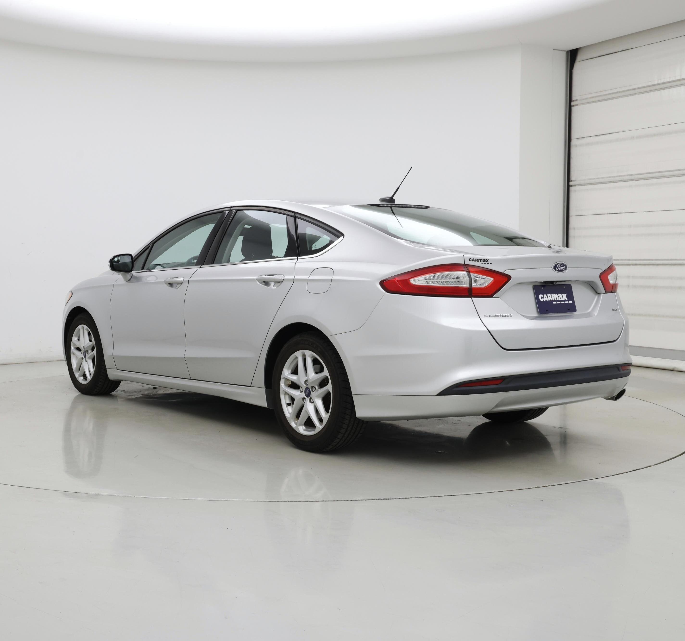 Thumbnail: 2015 Ford Fusion - 2