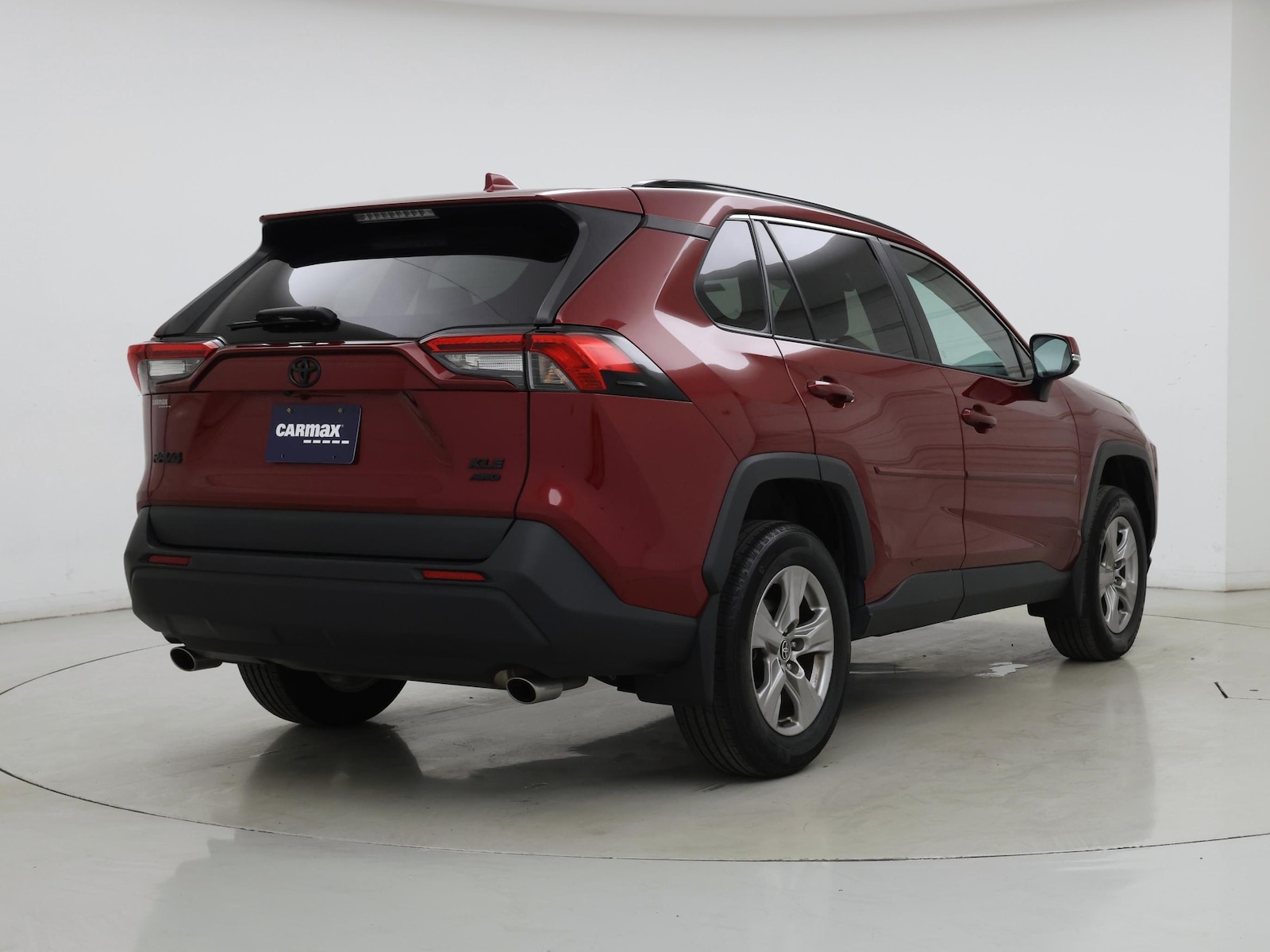 2022 Toyota RAV4 XLE - Photo 9