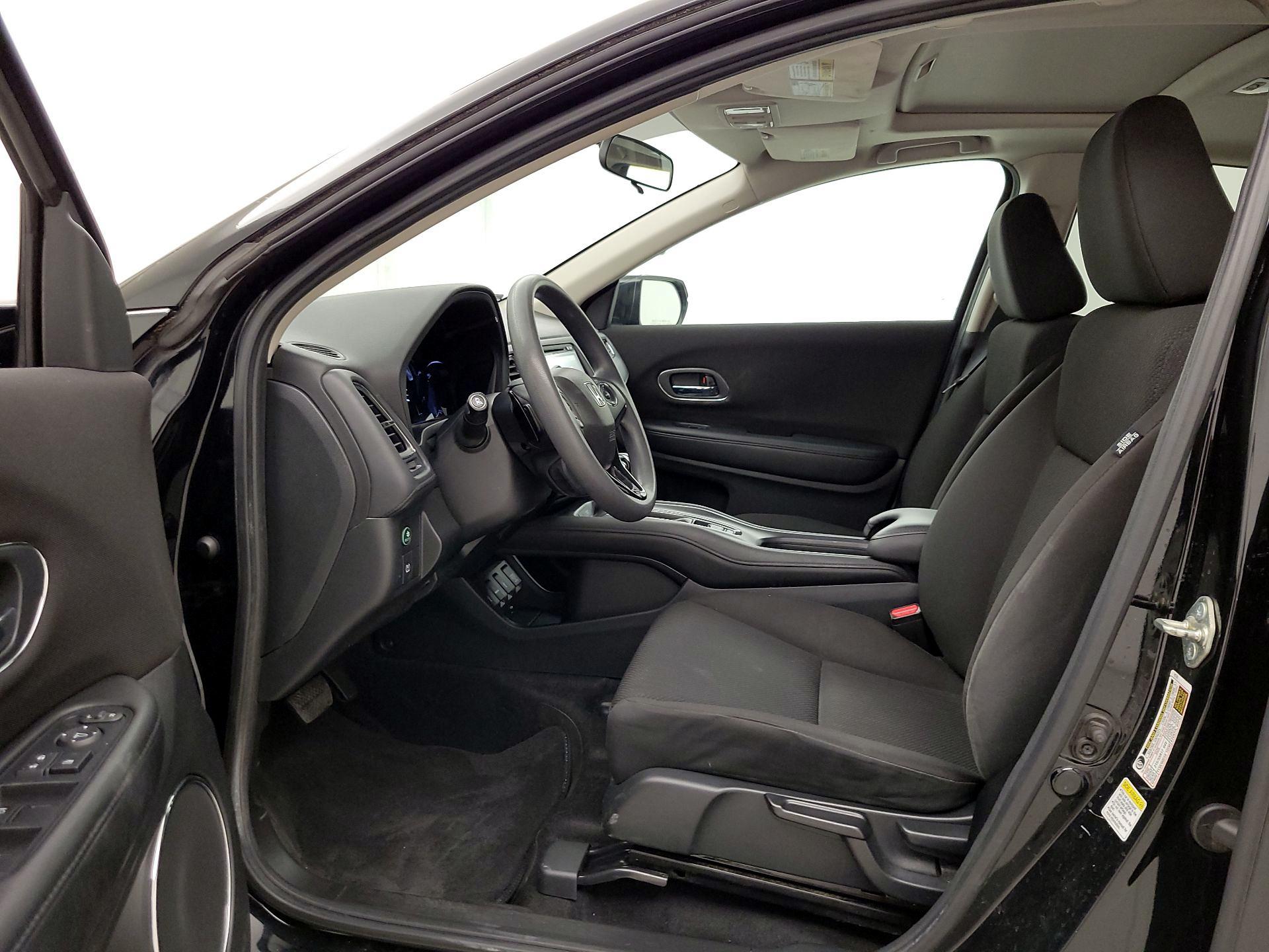 Thumbnail: 2016 Honda HR-V - 11