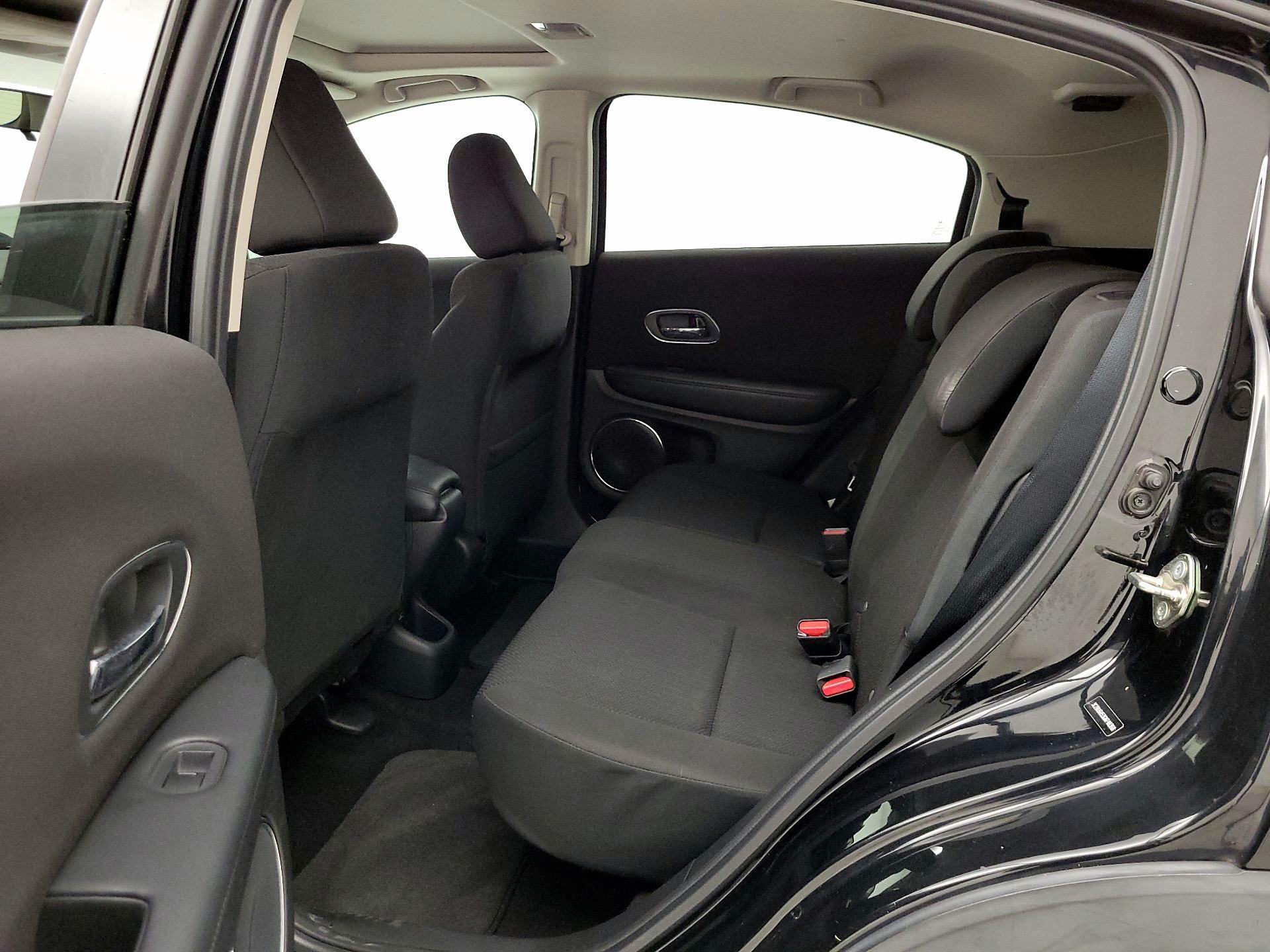 Thumbnail: 2016 Honda HR-V - 20