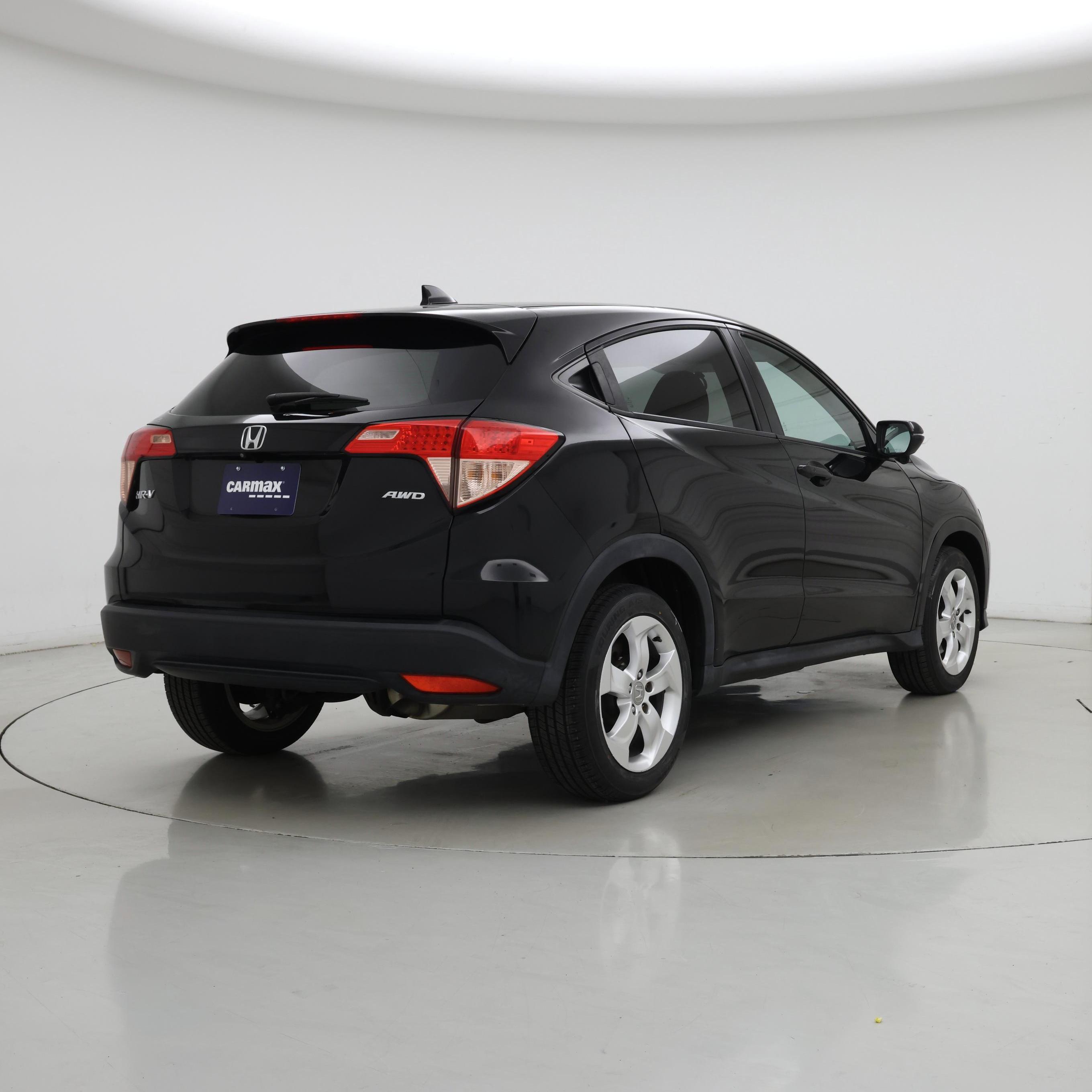 Thumbnail: 2016 Honda HR-V - 8