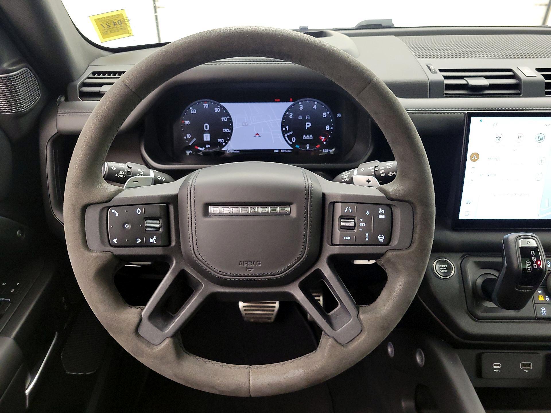 Thumbnail: 2023 Land Rover Defender - 10