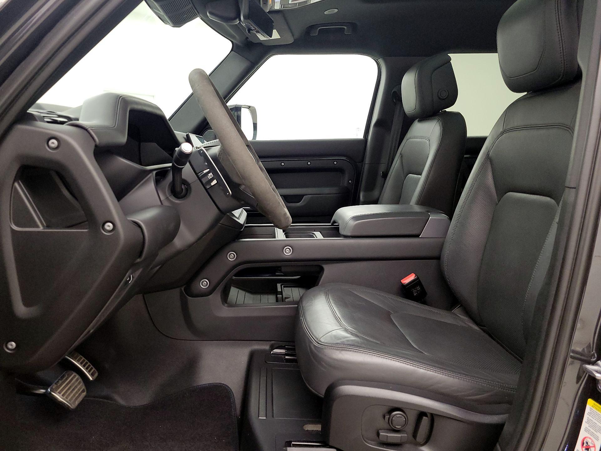 Thumbnail: 2023 Land Rover Defender - 11
