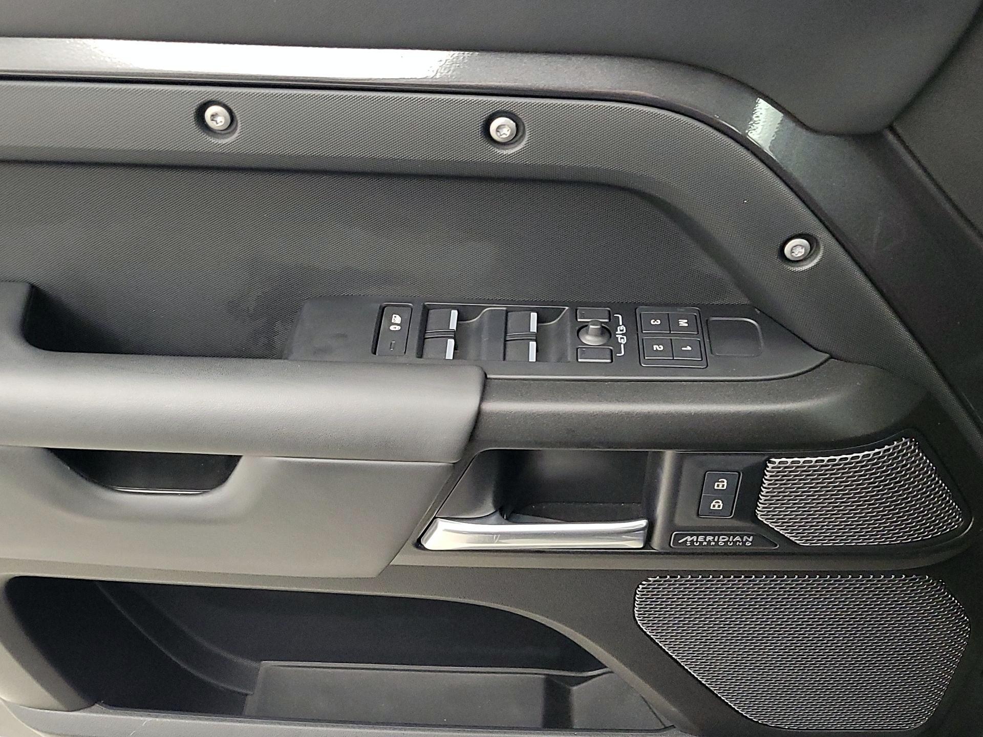 Thumbnail: 2023 Land Rover Defender - 12