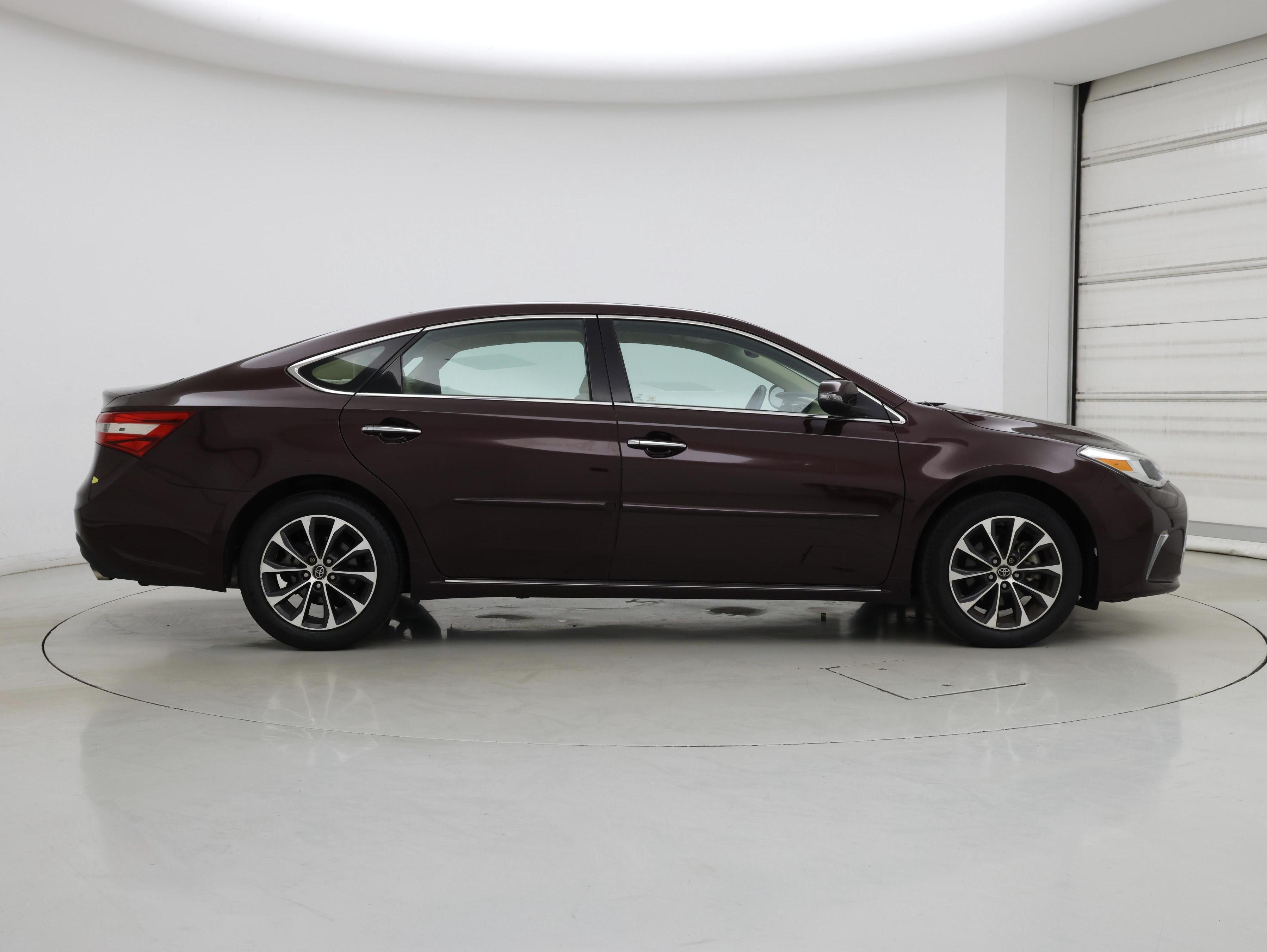 Thumbnail: 2018 Toyota Avalon - 7