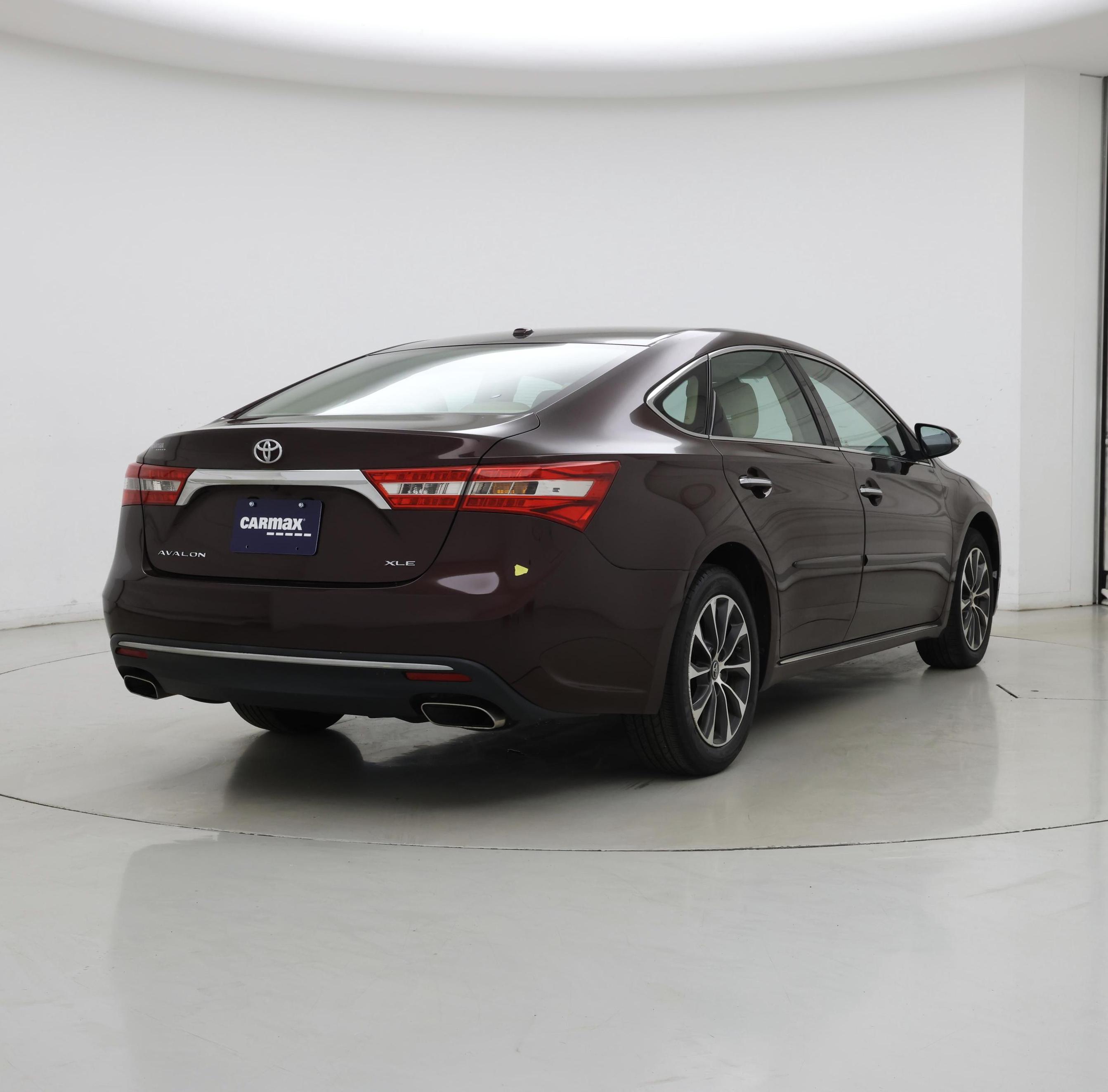 Thumbnail: 2018 Toyota Avalon - 8