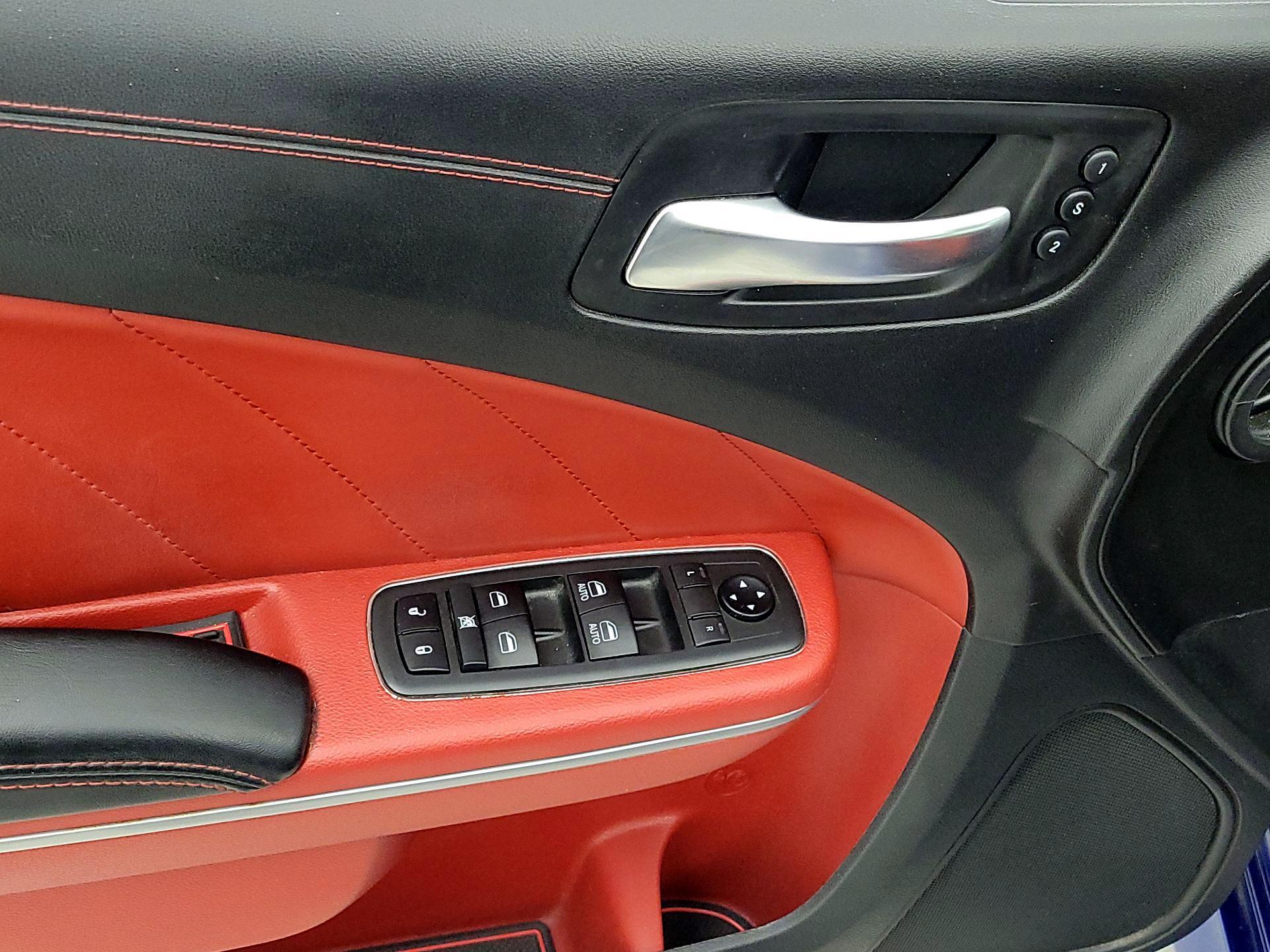 Thumbnail: 2019 Dodge Charger - 12