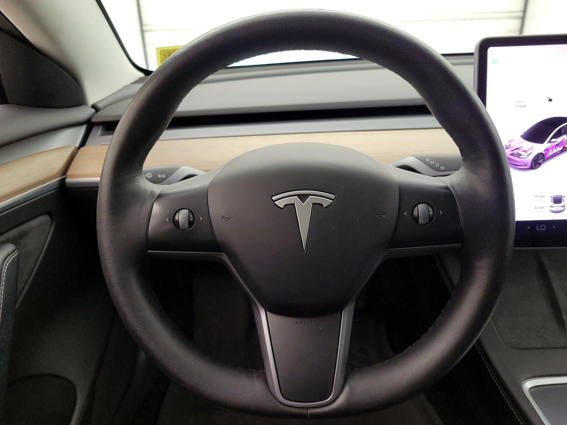 Thumbnail: 2022 Tesla Model 3 - 10