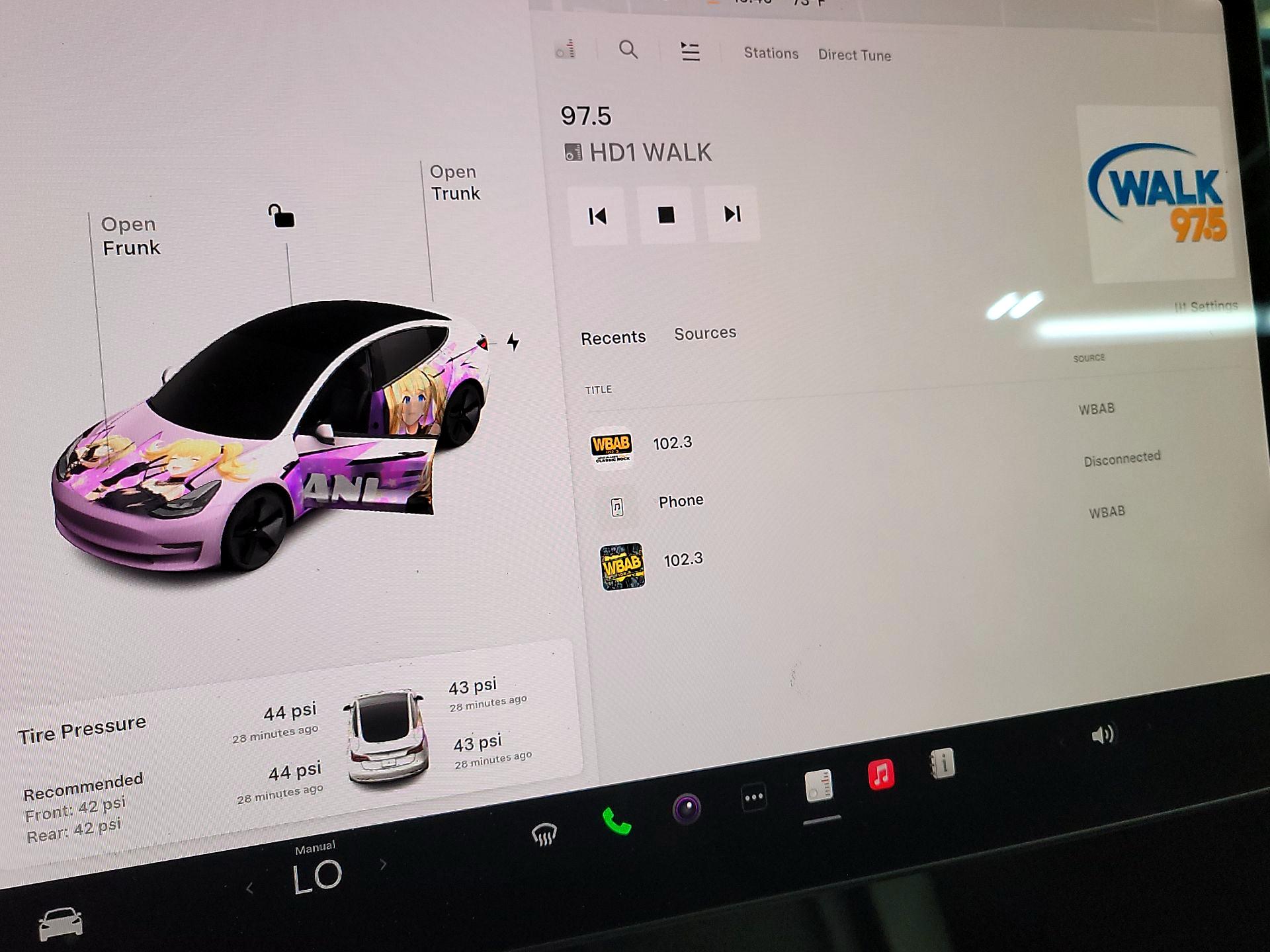 Thumbnail: 2022 Tesla Model 3 - 15