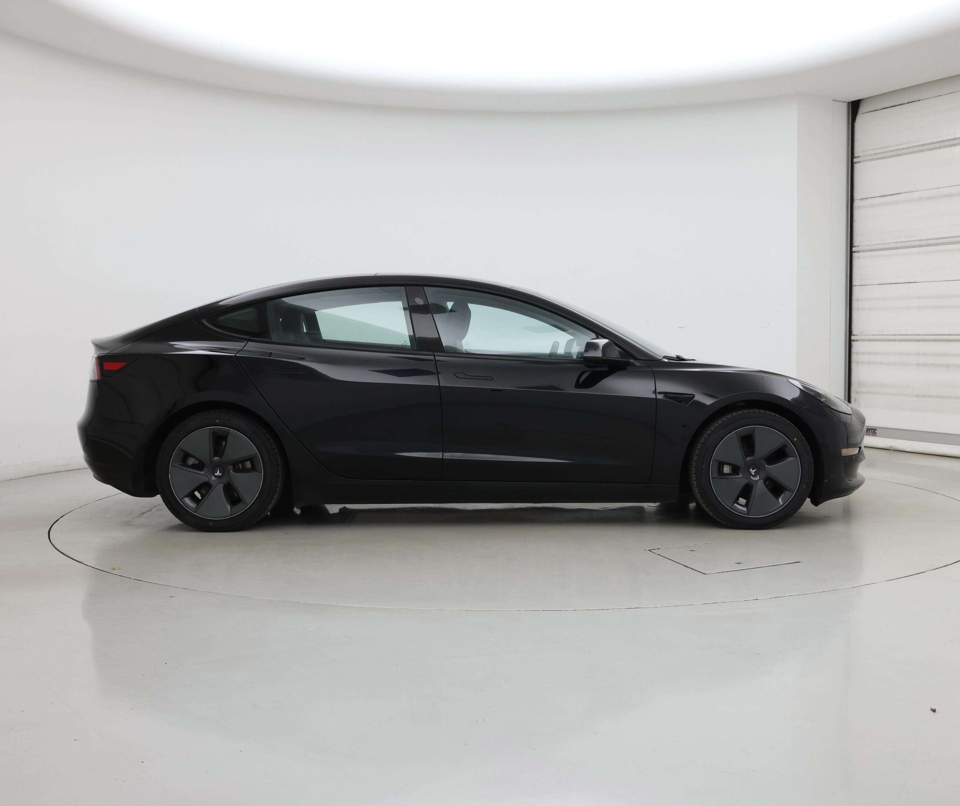 Thumbnail: 2022 Tesla Model 3 - 7