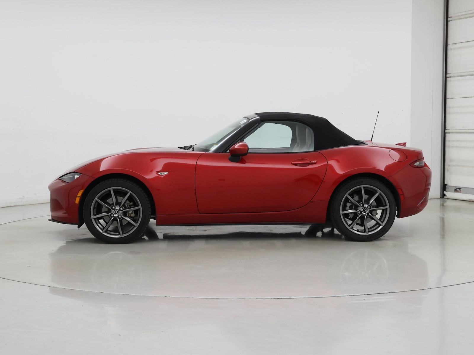 2016 Mazda MX-5 Miata Grand Touring - Photo 4