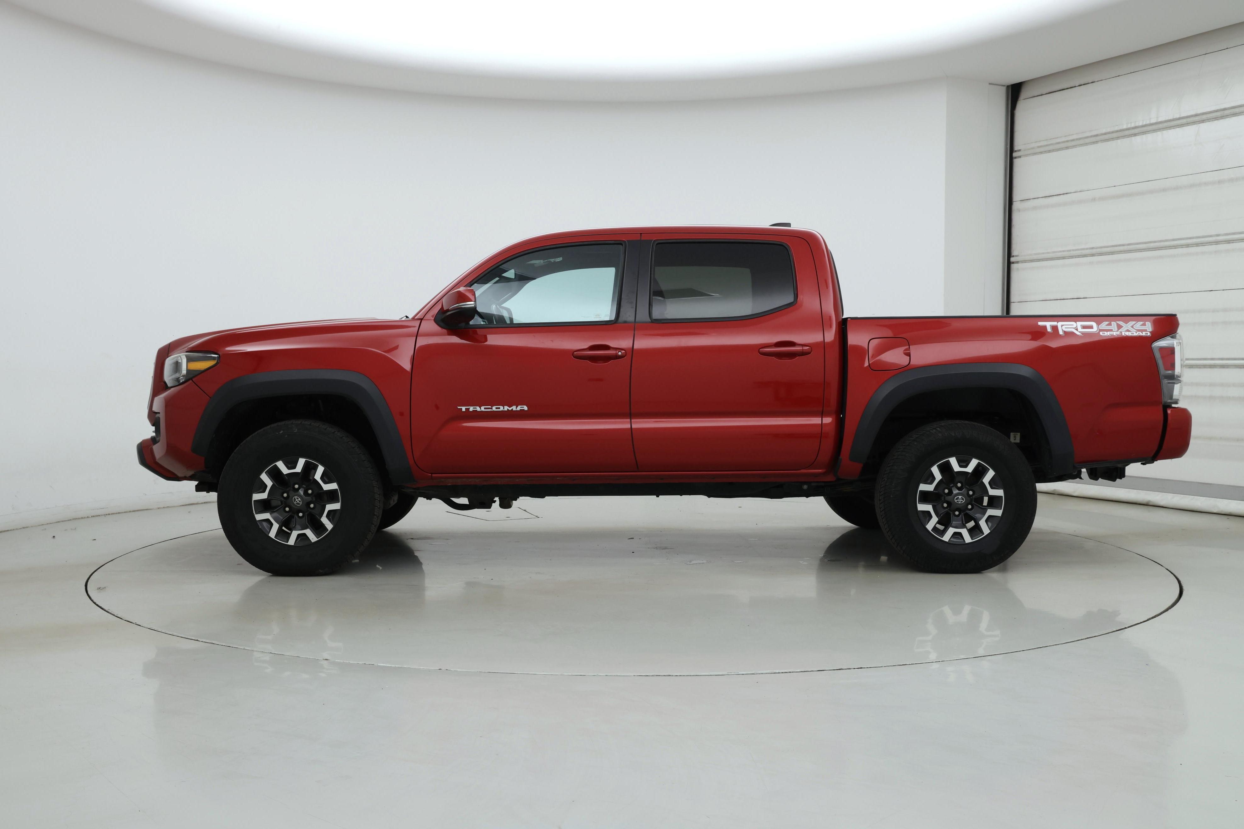 Thumbnail: 2020 Toyota Tacoma - 3