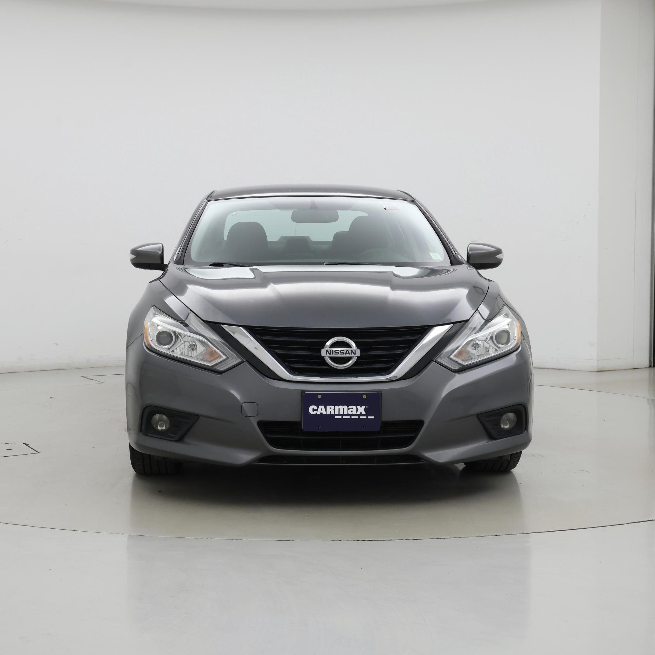 Thumbnail: 2018 Nissan Altima - 5