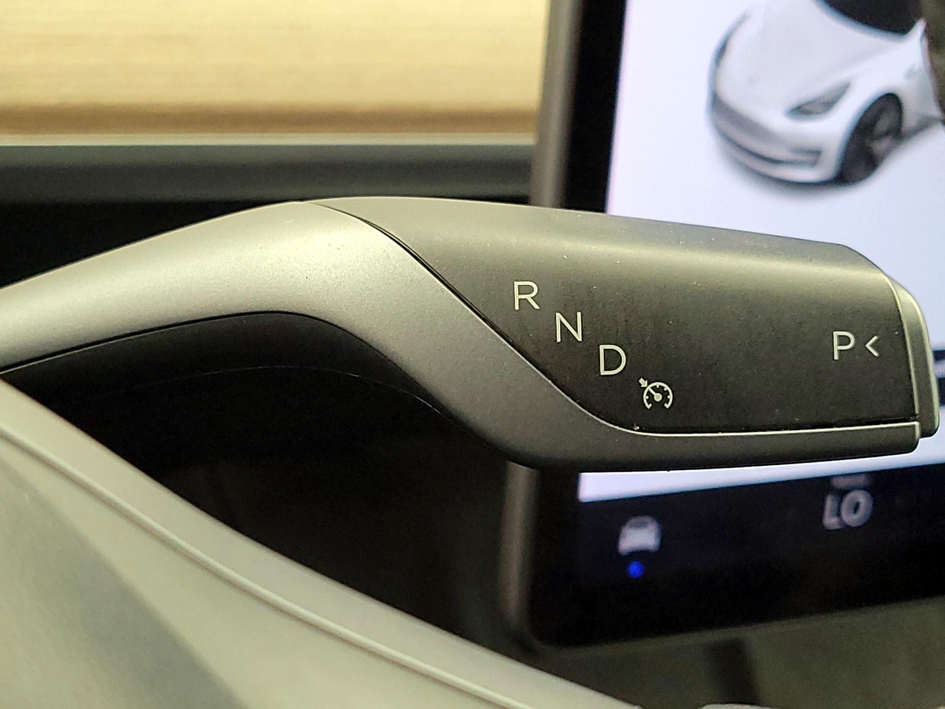 Thumbnail: 2021 Tesla Model 3 - 17