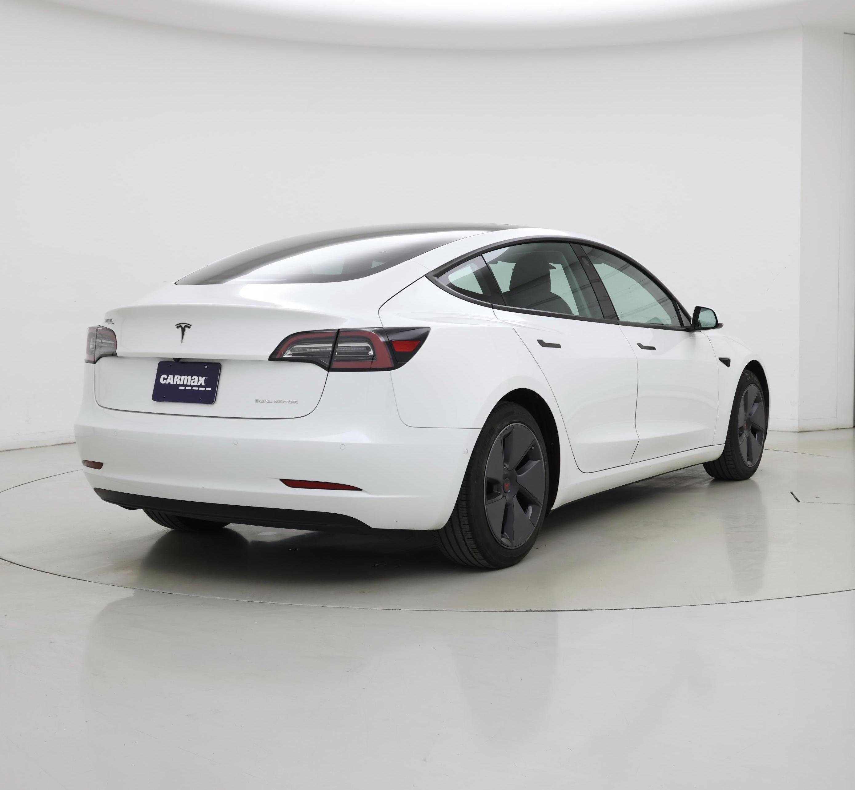 Thumbnail: 2021 Tesla Model 3 - 8