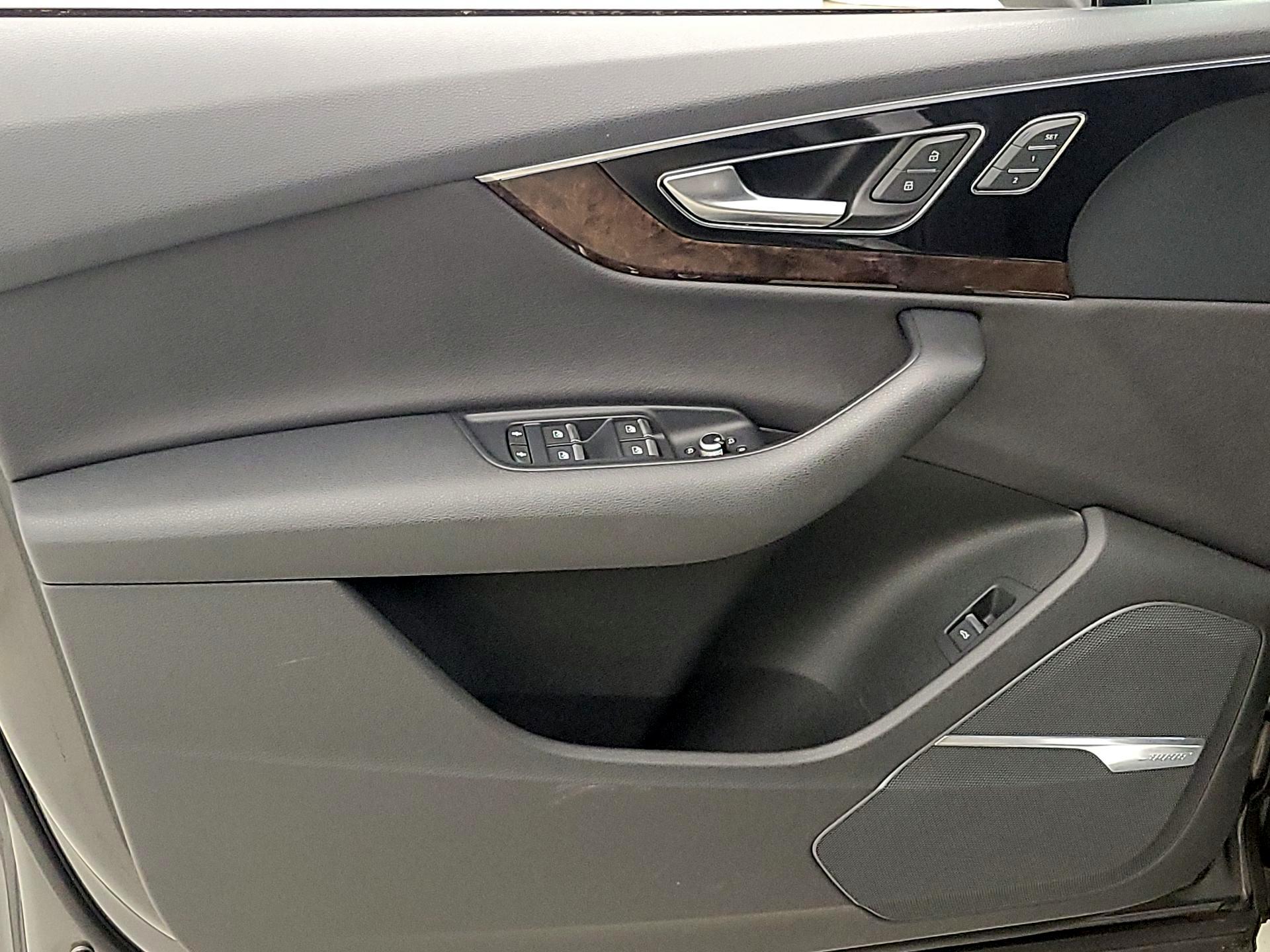 Thumbnail: 2018 Audi Q7 - 12