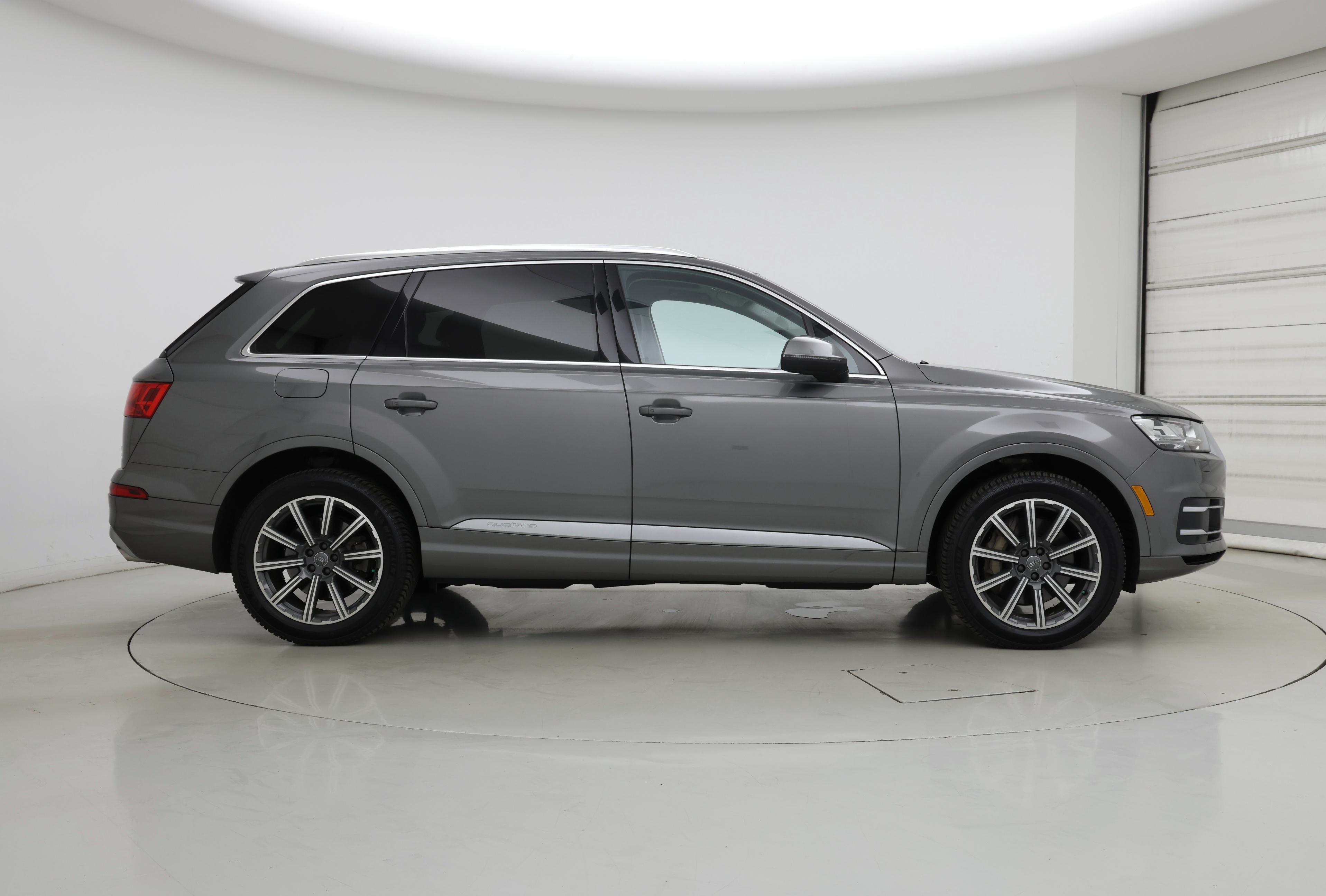 Thumbnail: 2018 Audi Q7 - 7