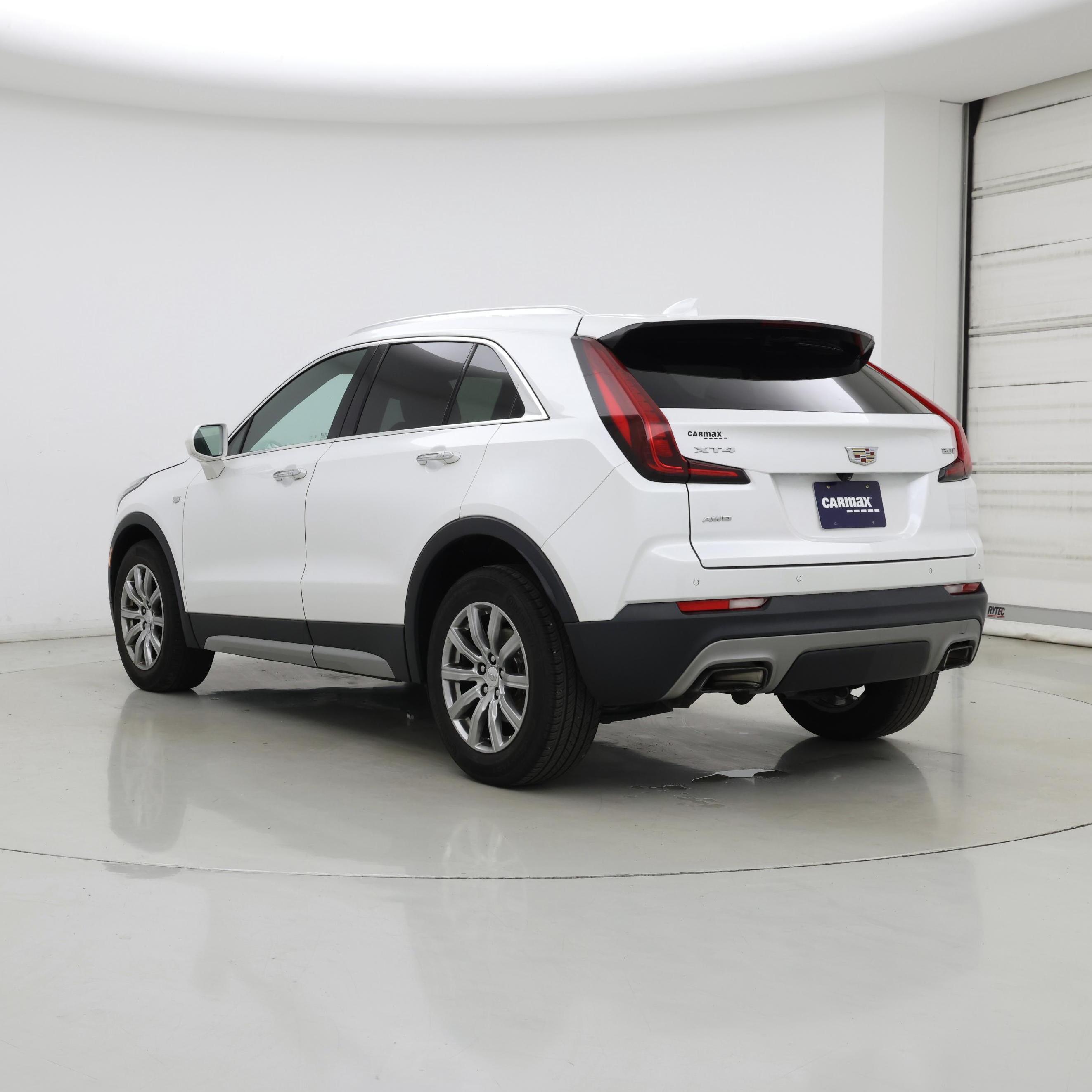 Thumbnail: 2019 Cadillac XT4 - 2