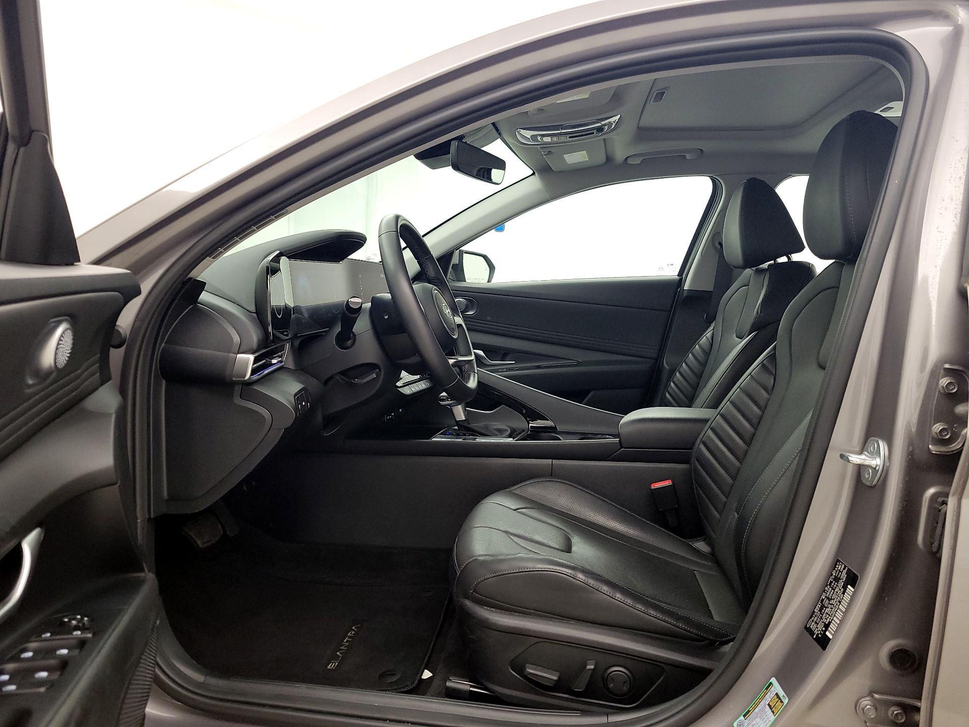 Thumbnail: 2023 Hyundai Elantra - 11