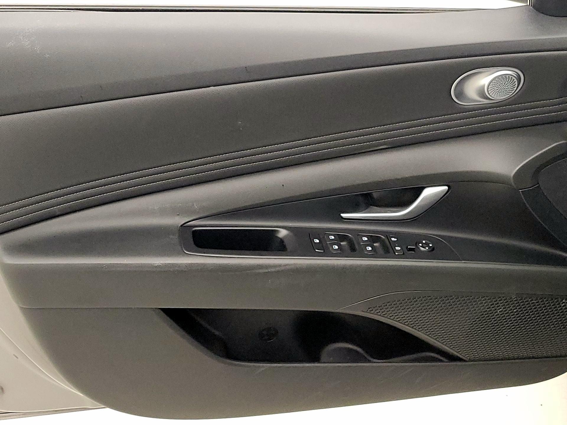 Thumbnail: 2023 Hyundai Elantra - 12