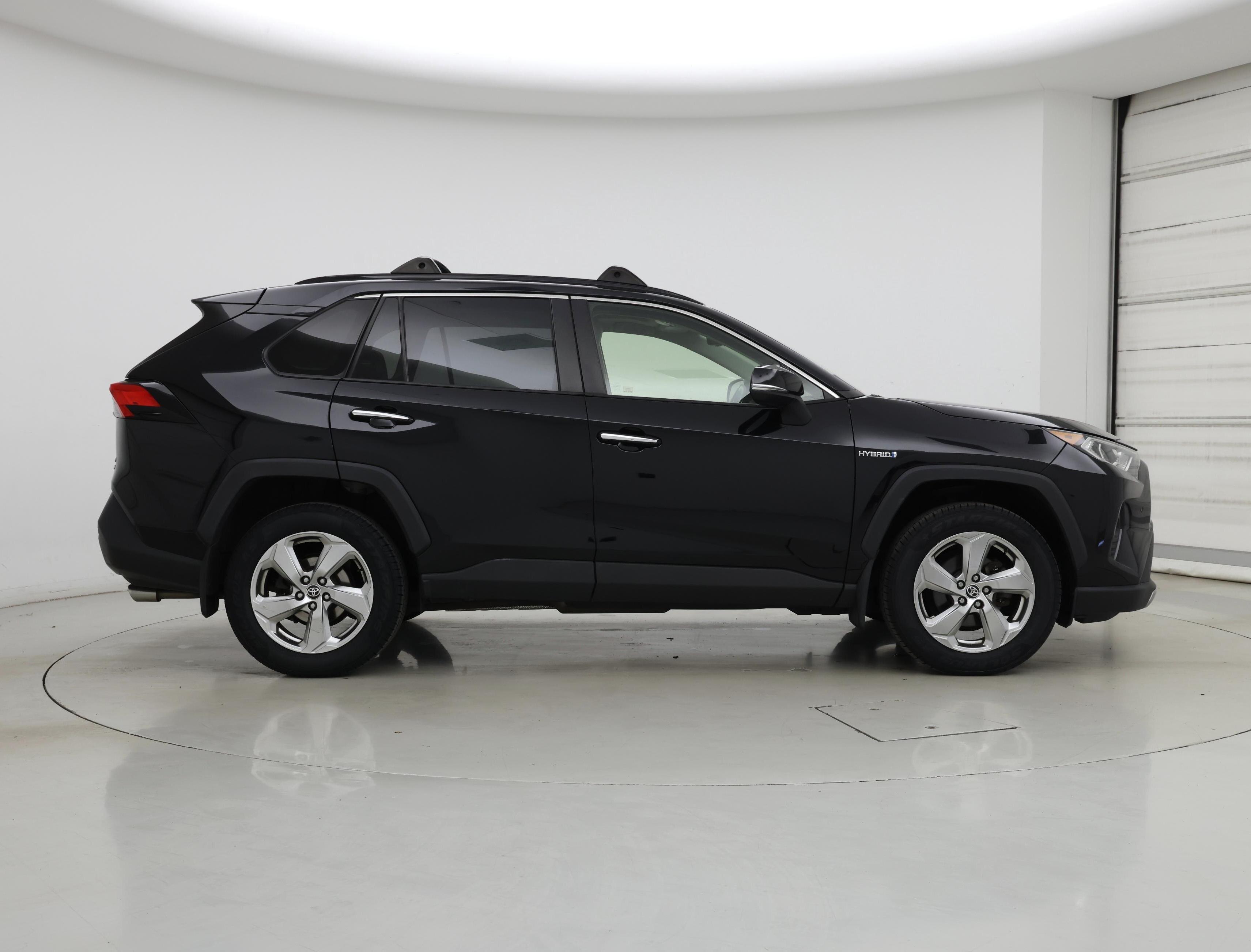 Thumbnail: 2020 Toyota RAV4 - 7