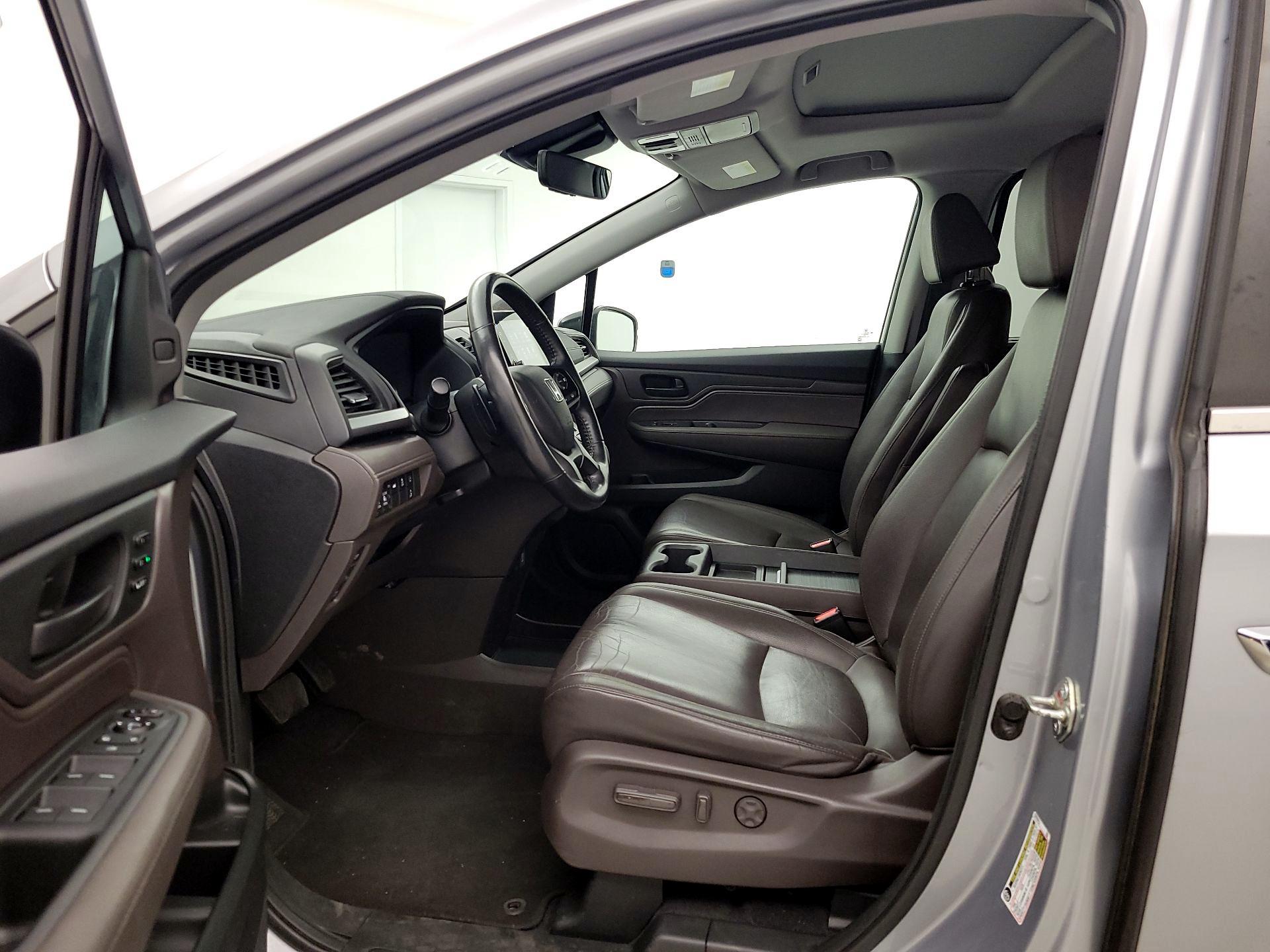 Thumbnail: 2018 Honda Odyssey - 11