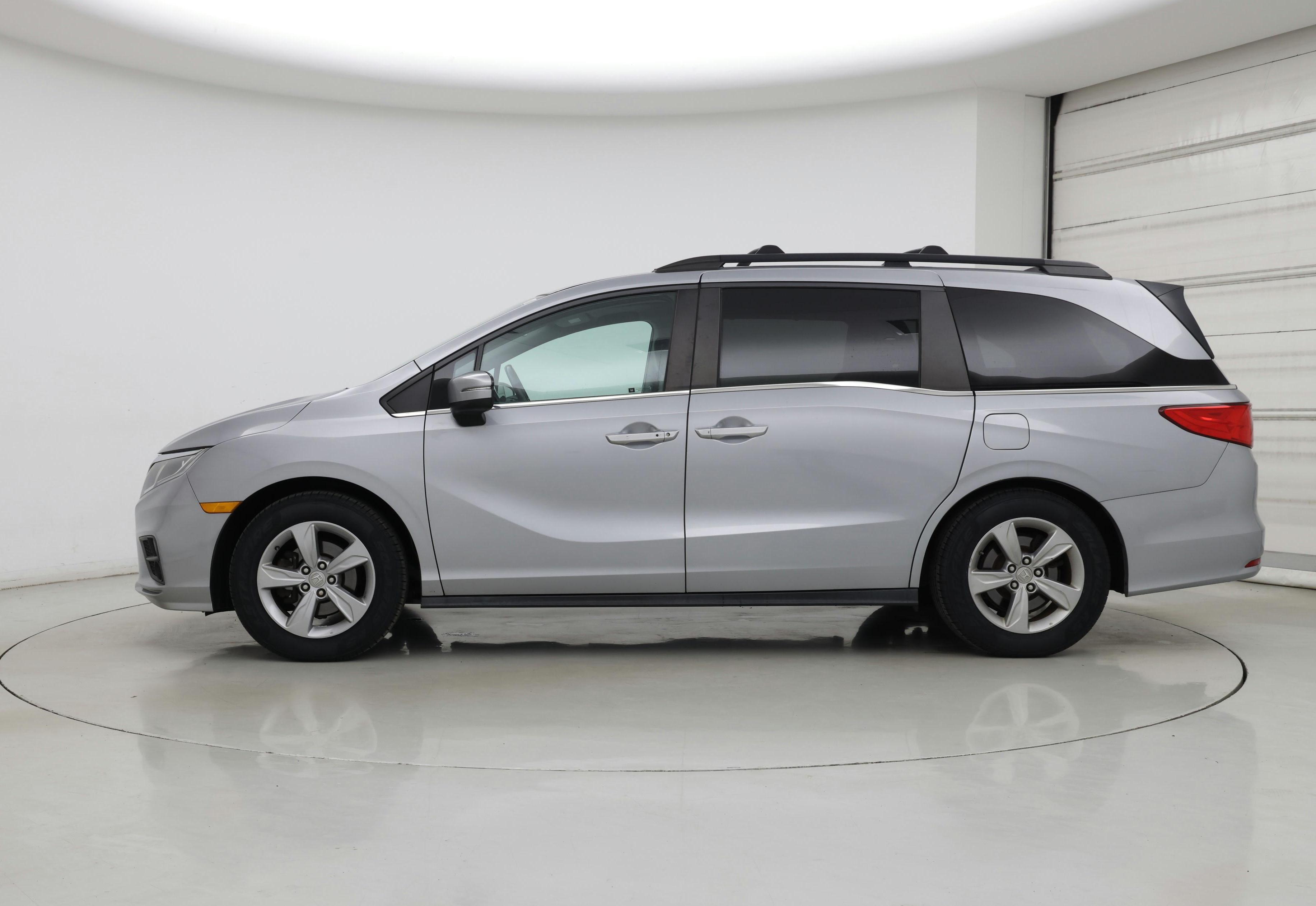 Thumbnail: 2018 Honda Odyssey - 3