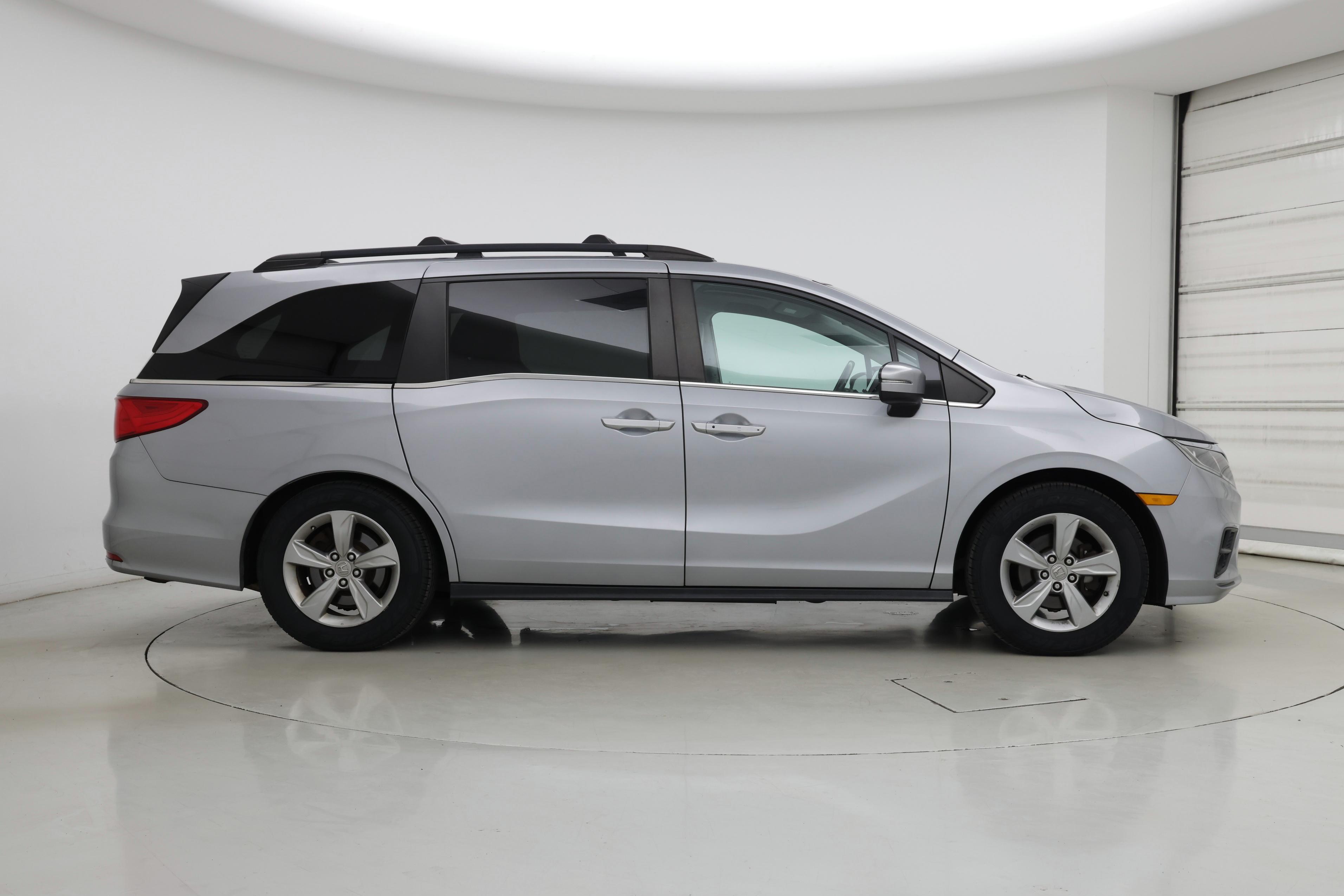 Thumbnail: 2018 Honda Odyssey - 7