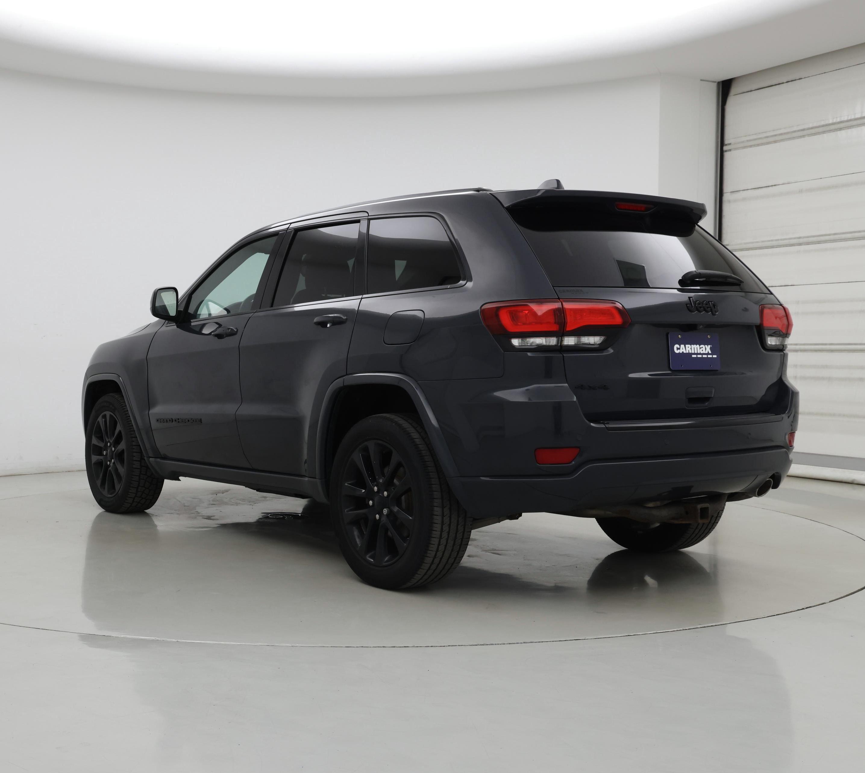 Thumbnail: 2018 Jeep Grand Cherokee - 2