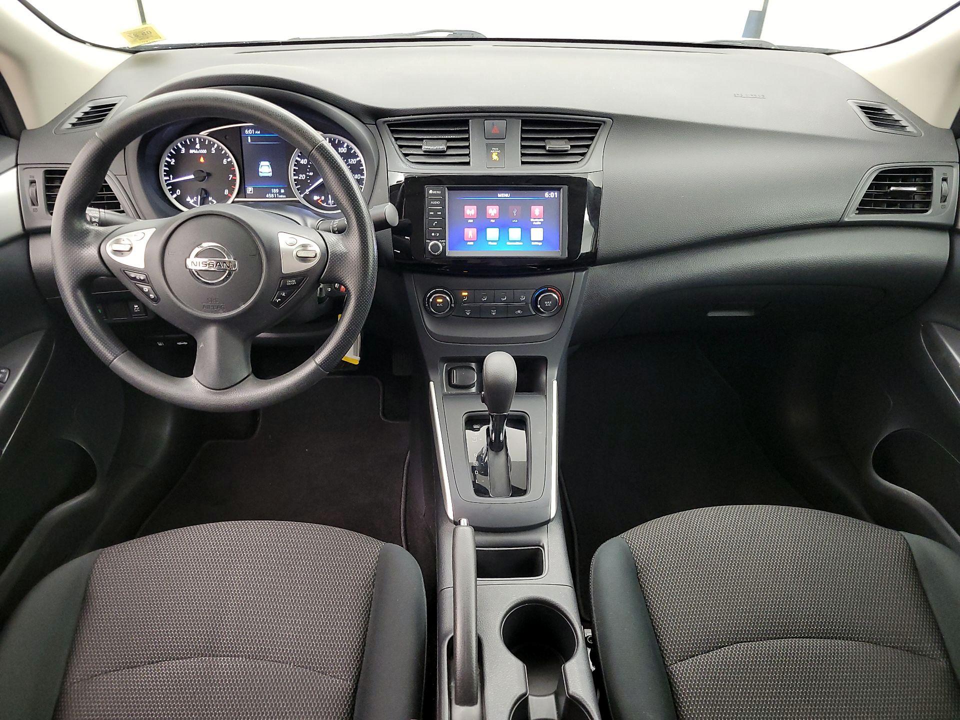 Thumbnail: 2019 Nissan Sentra - 9