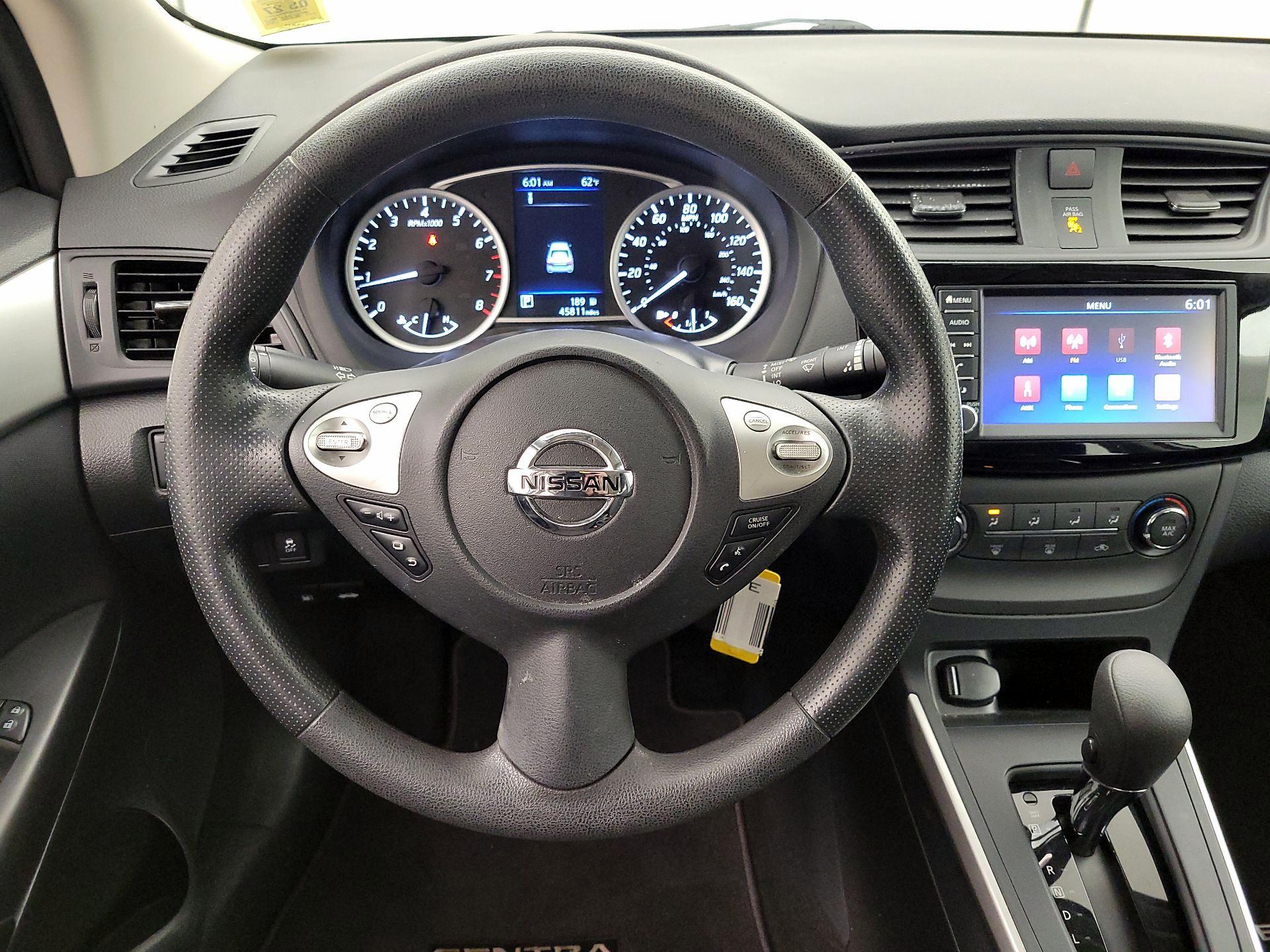 Thumbnail: 2019 Nissan Sentra - 10