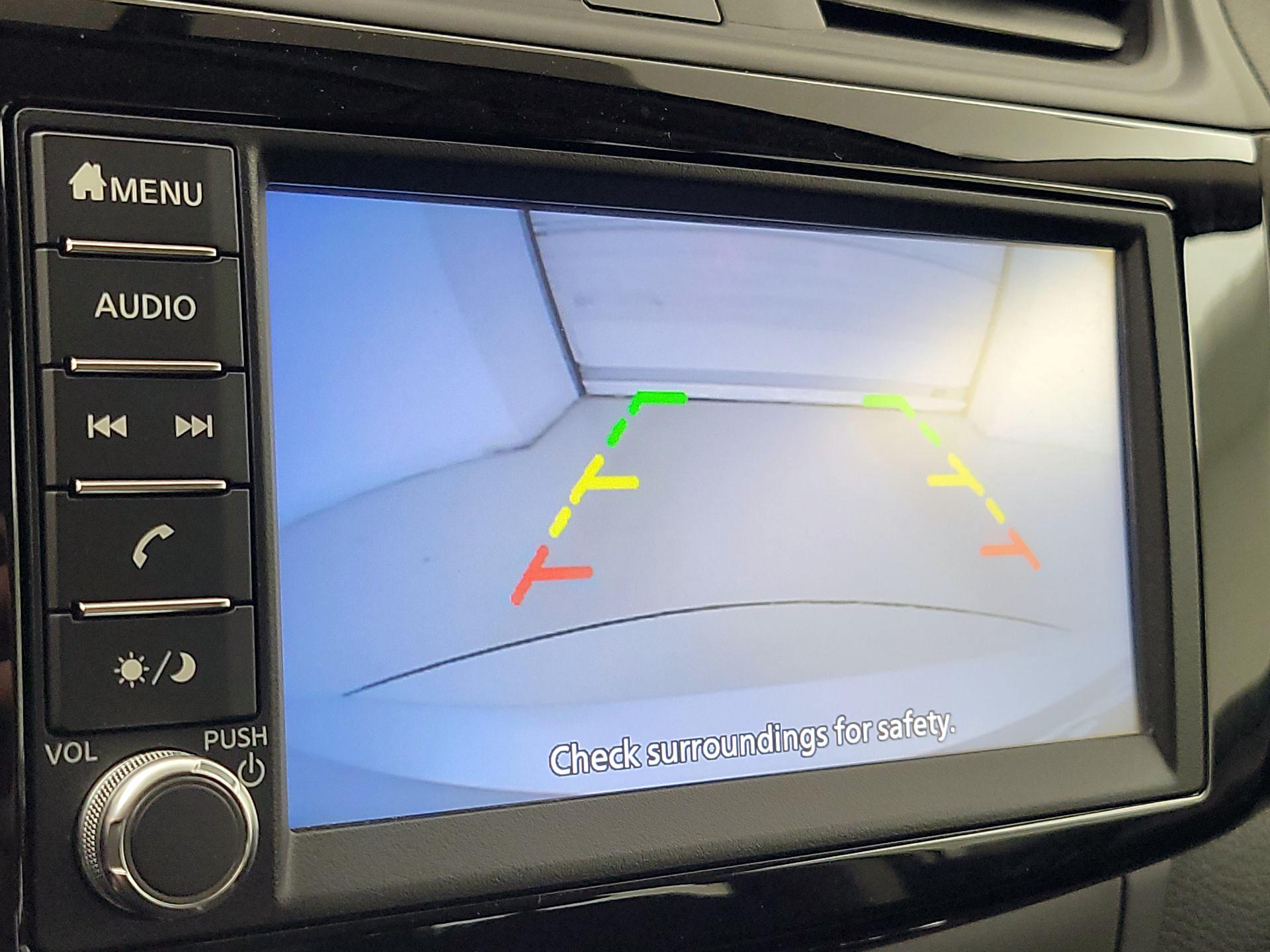 Thumbnail: 2019 Nissan Sentra - 14