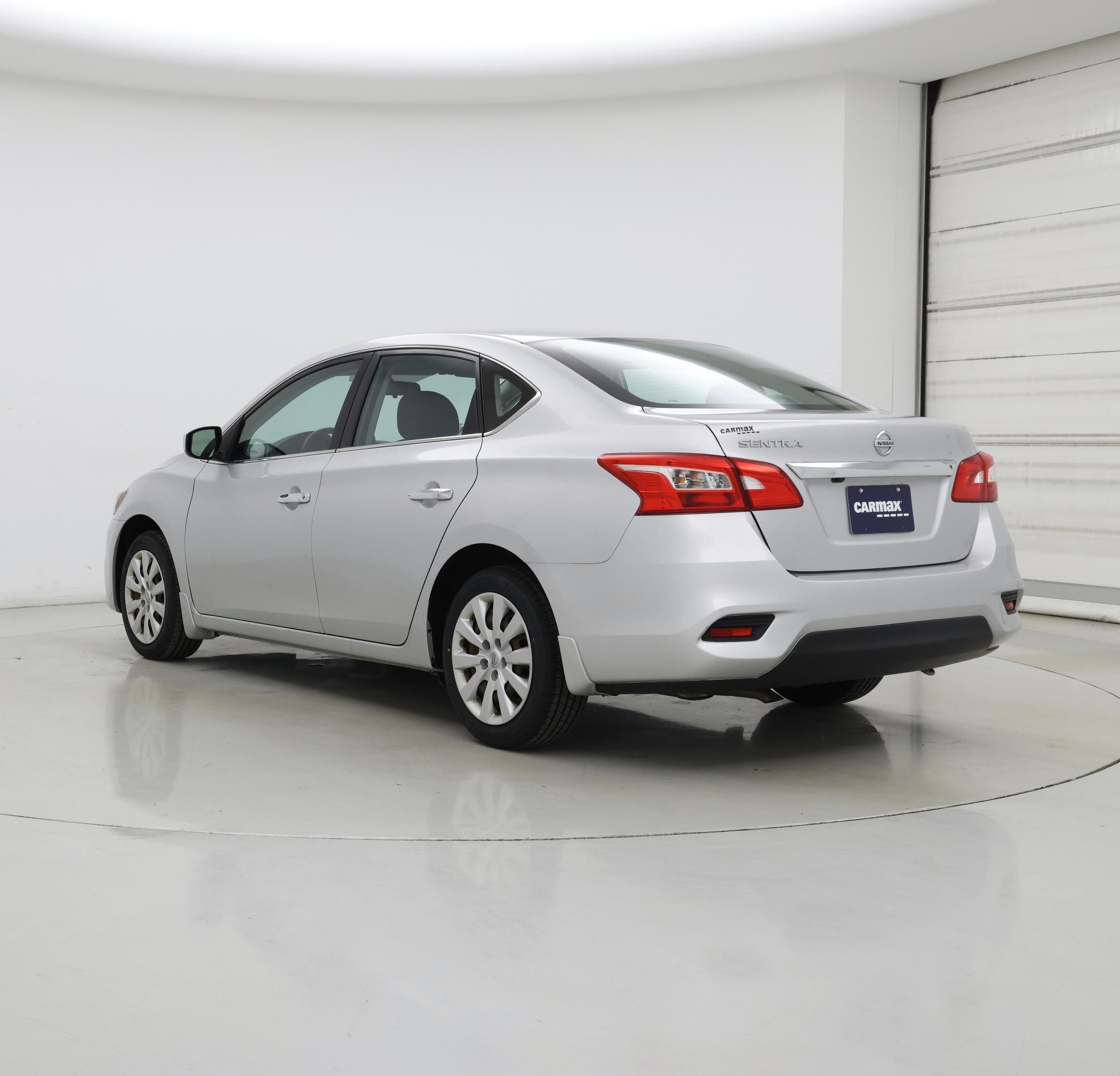 Thumbnail: 2019 Nissan Sentra - 2