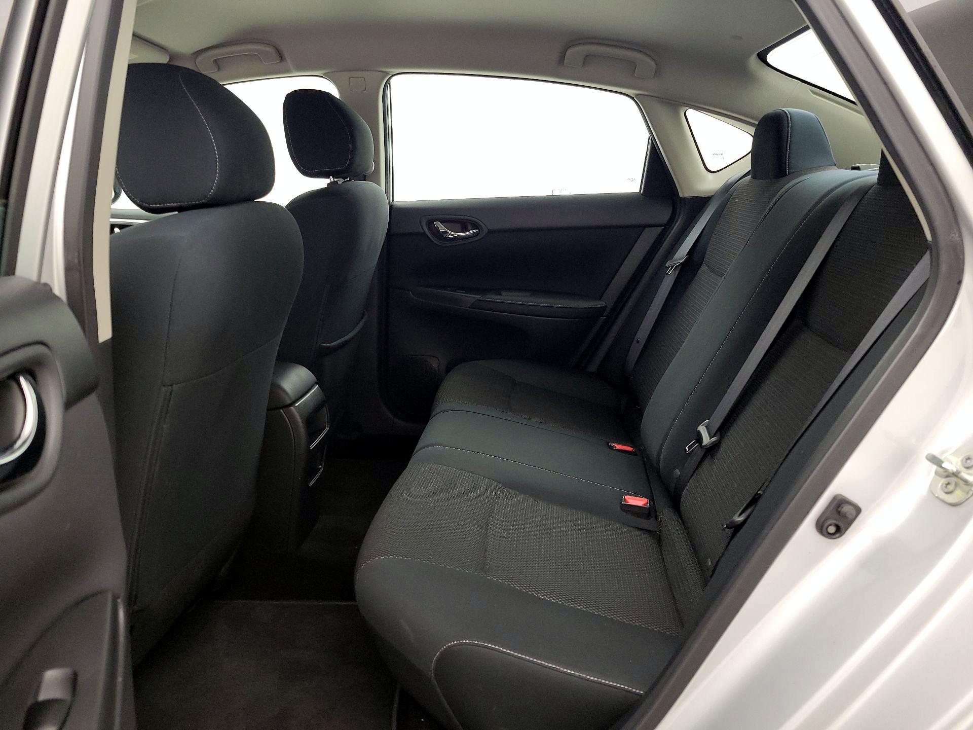 Thumbnail: 2019 Nissan Sentra - 19