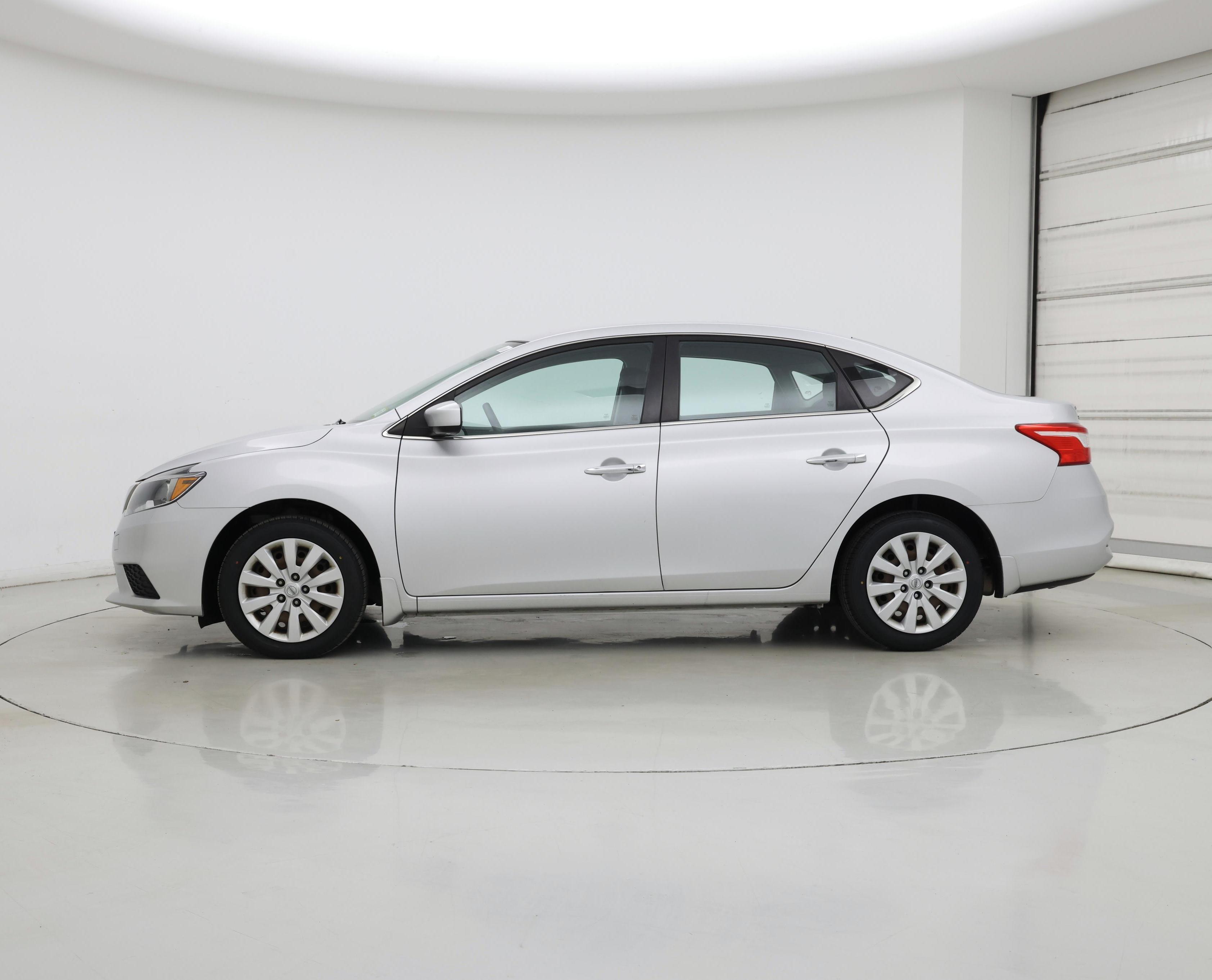 Thumbnail: 2019 Nissan Sentra - 3