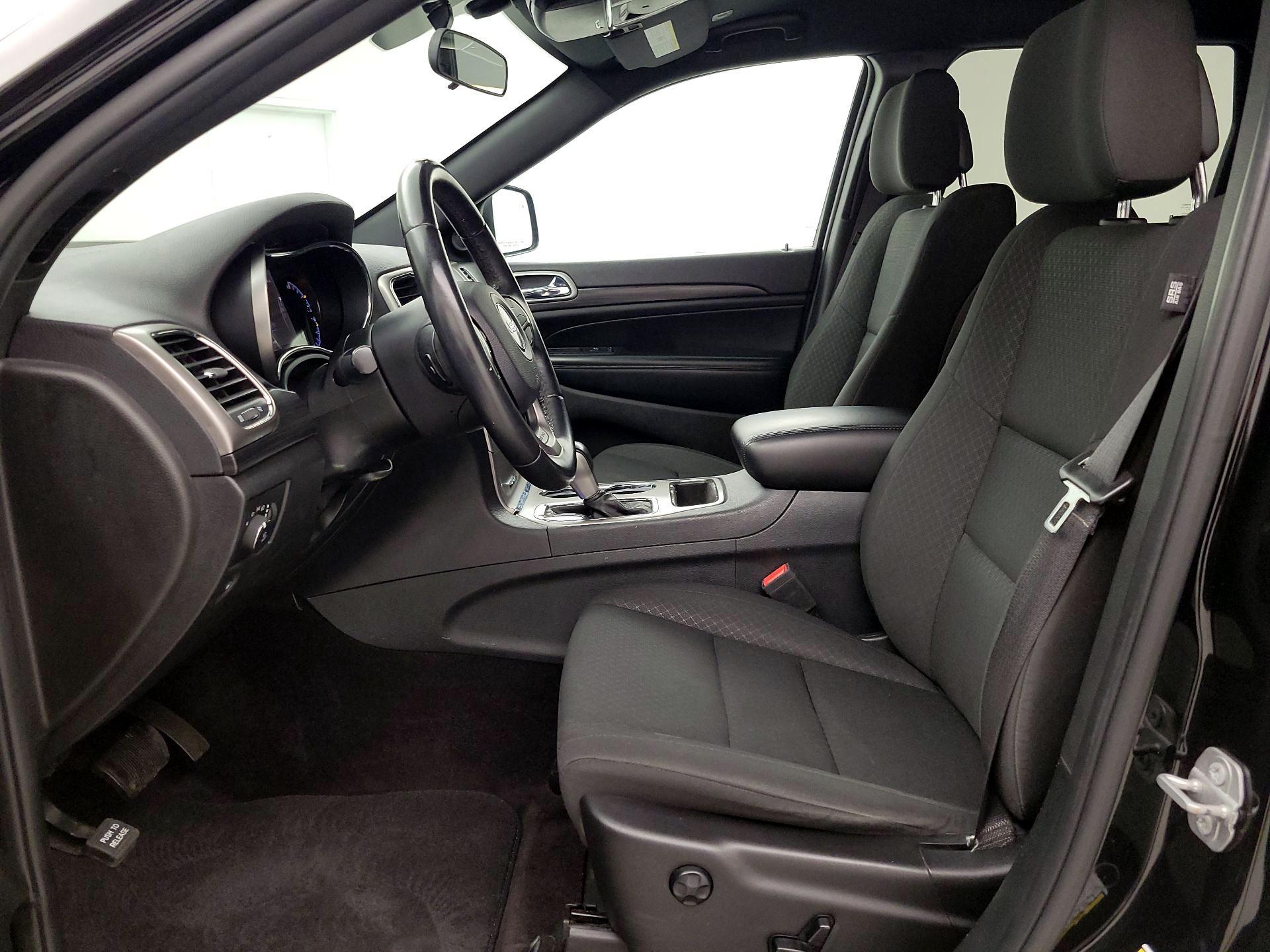 Thumbnail: 2019 Jeep Grand Cherokee - 11
