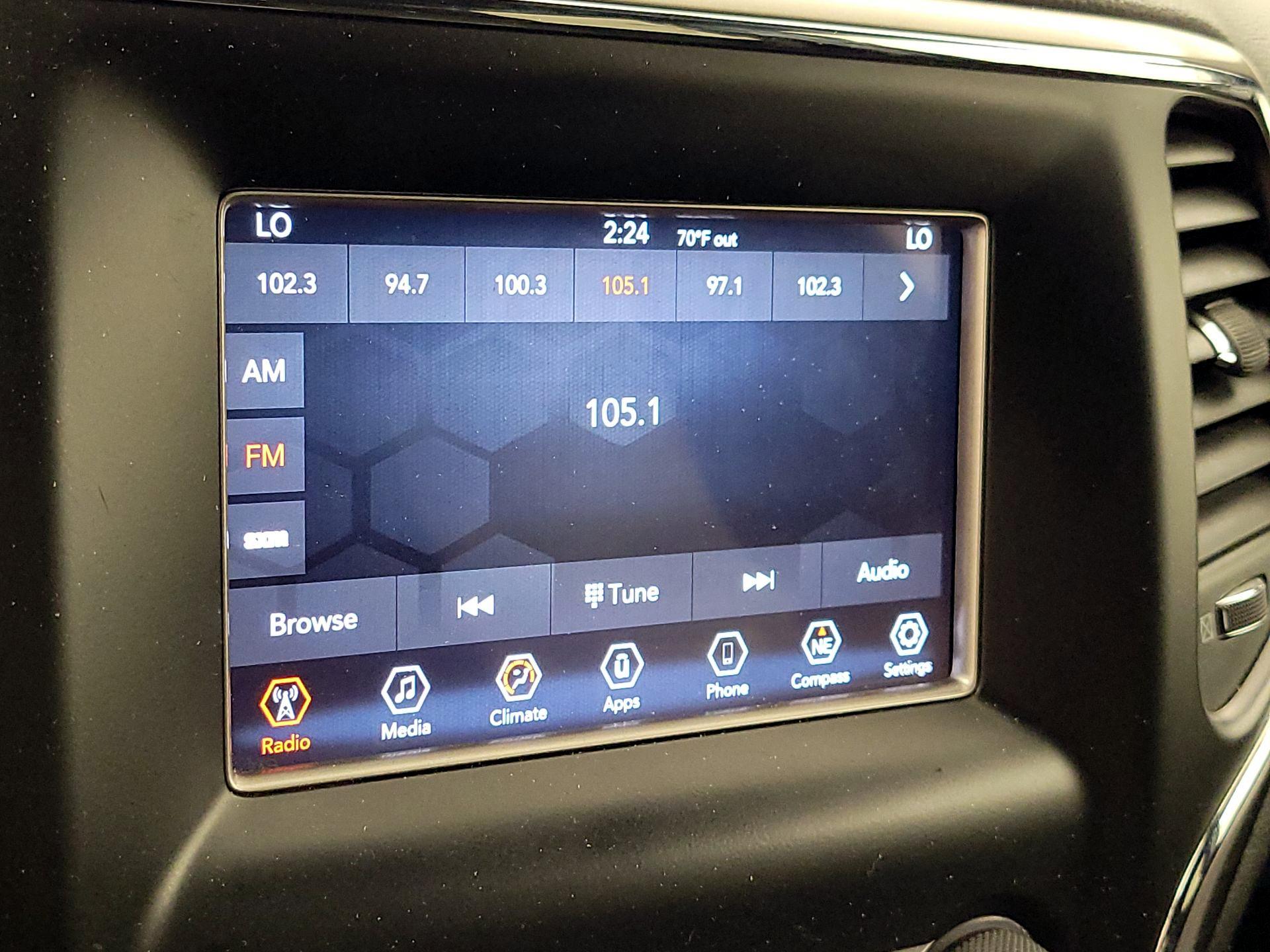Thumbnail: 2019 Jeep Grand Cherokee - 15