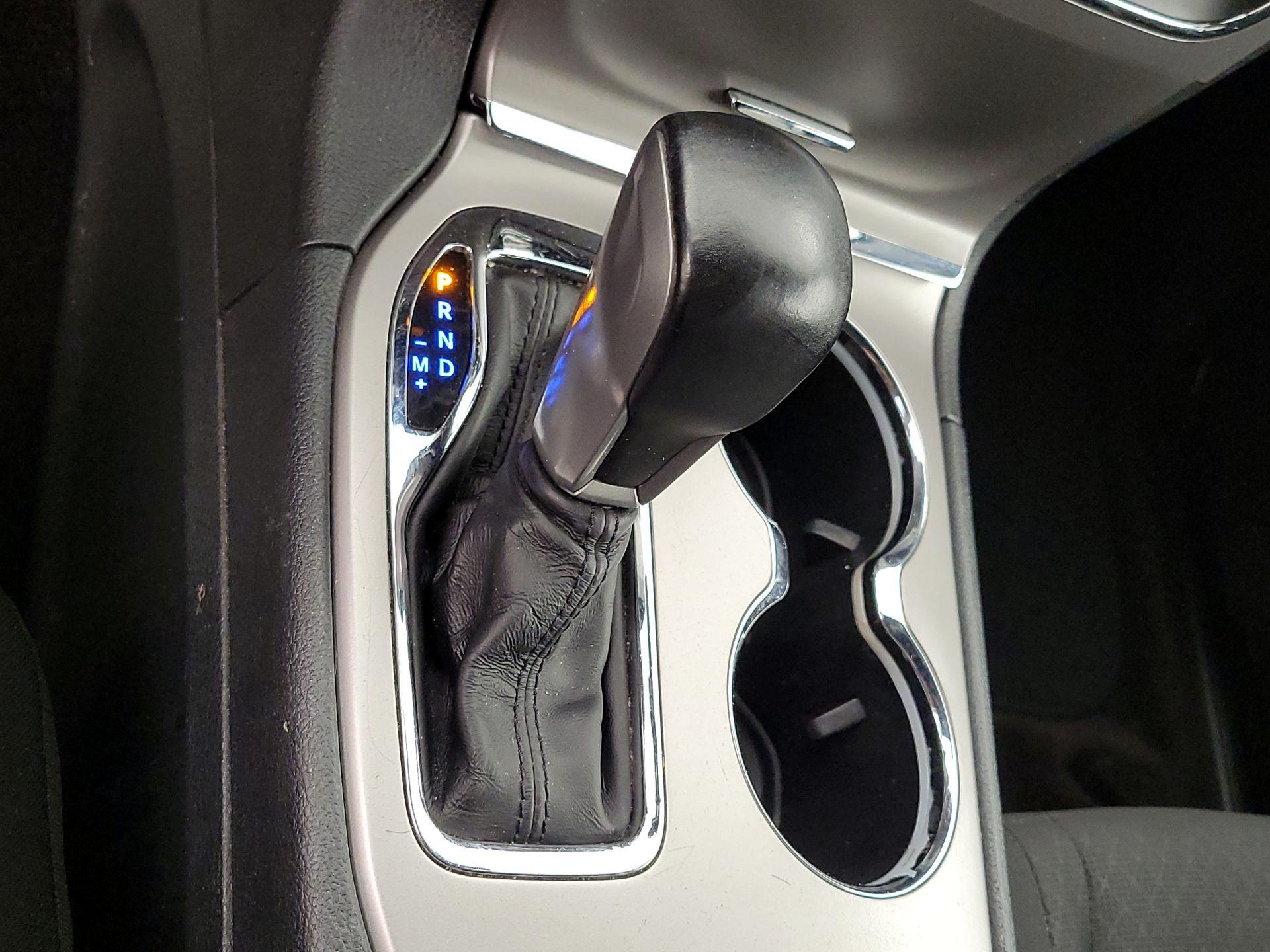 Thumbnail: 2019 Jeep Grand Cherokee - 17