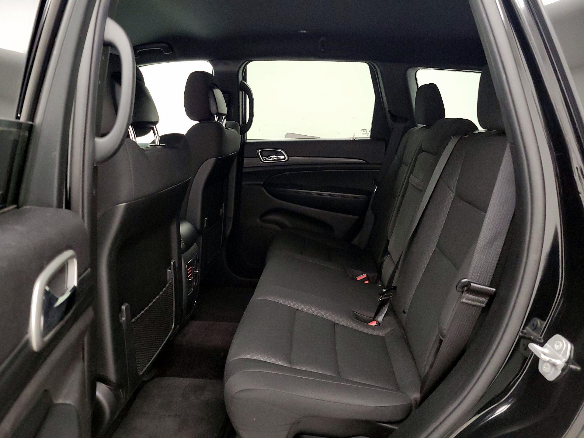 Thumbnail: 2019 Jeep Grand Cherokee - 19