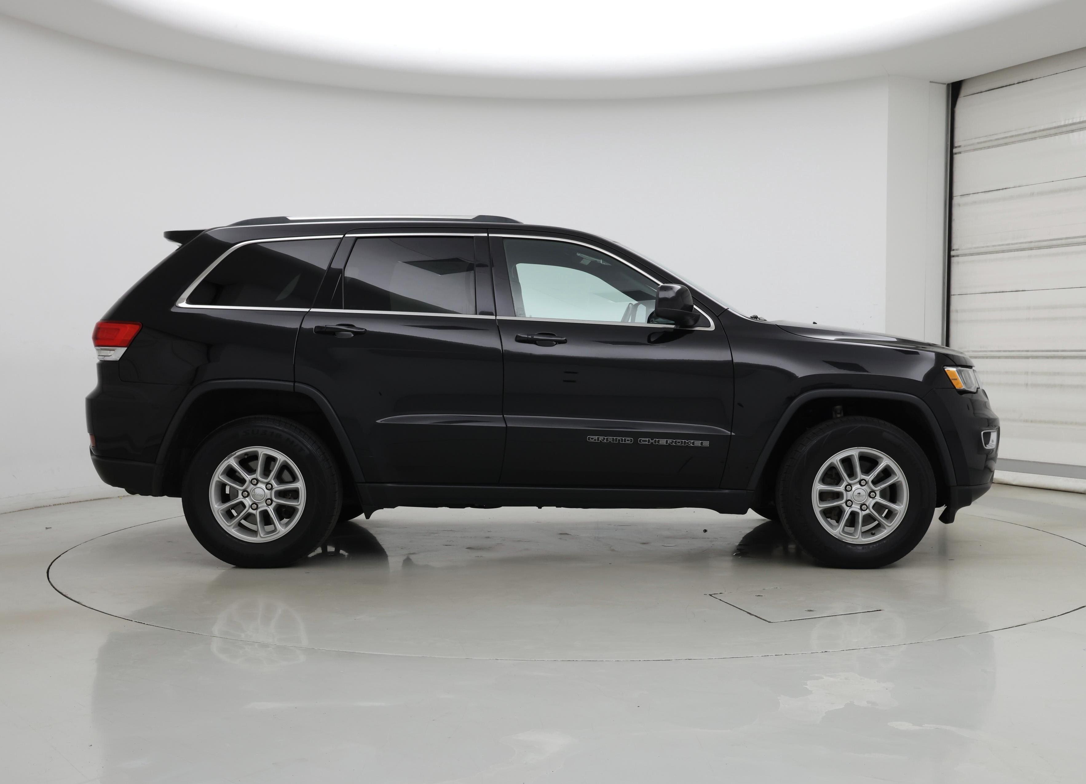 Thumbnail: 2019 Jeep Grand Cherokee - 7