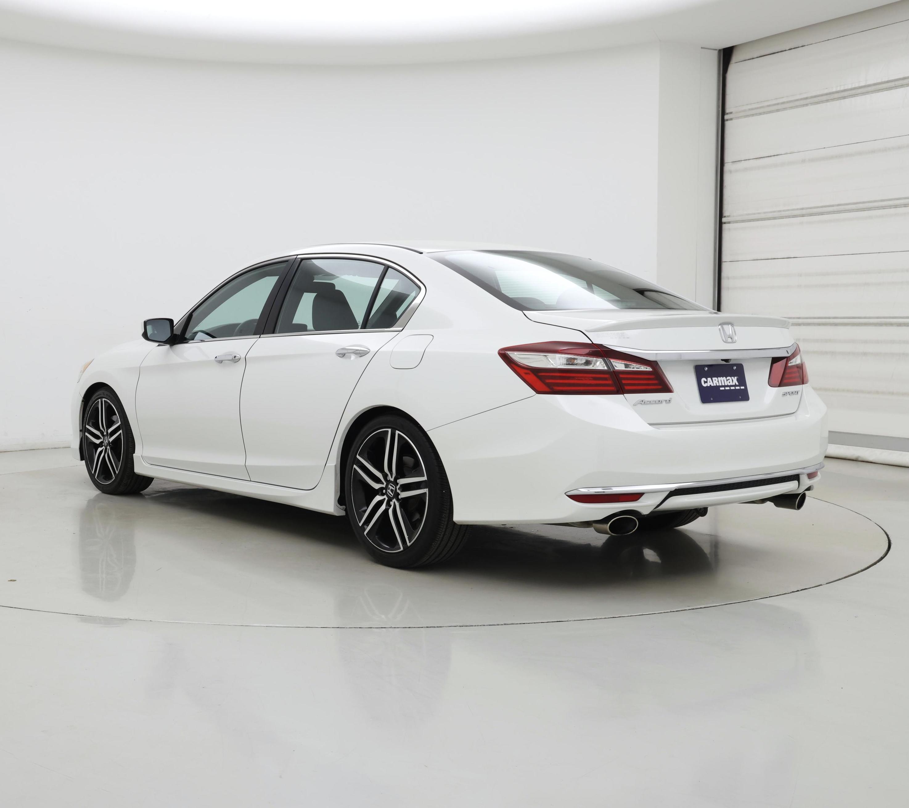 Thumbnail: 2017 Honda Accord - 2