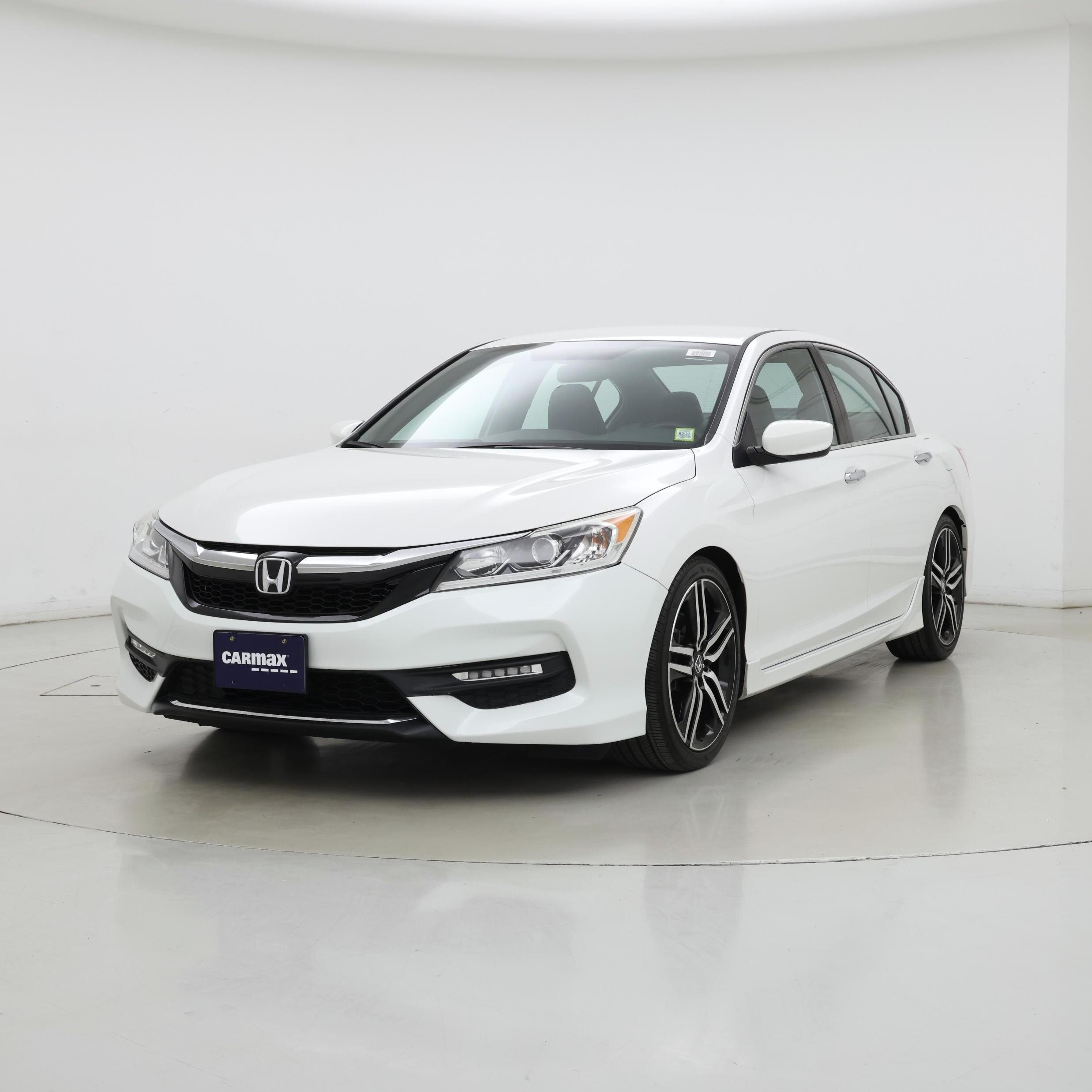 Thumbnail: 2017 Honda Accord - 4