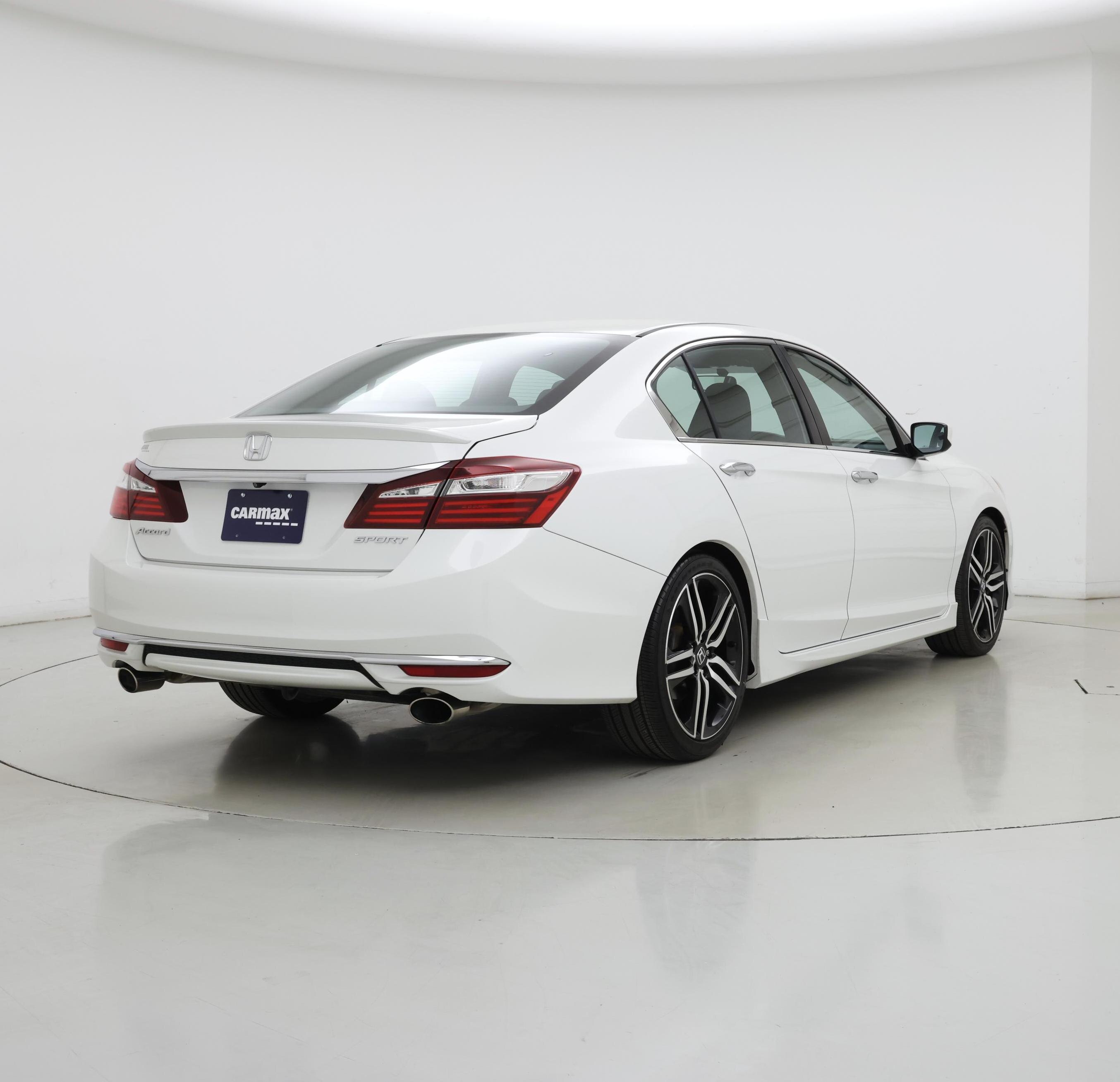 Thumbnail: 2017 Honda Accord - 8