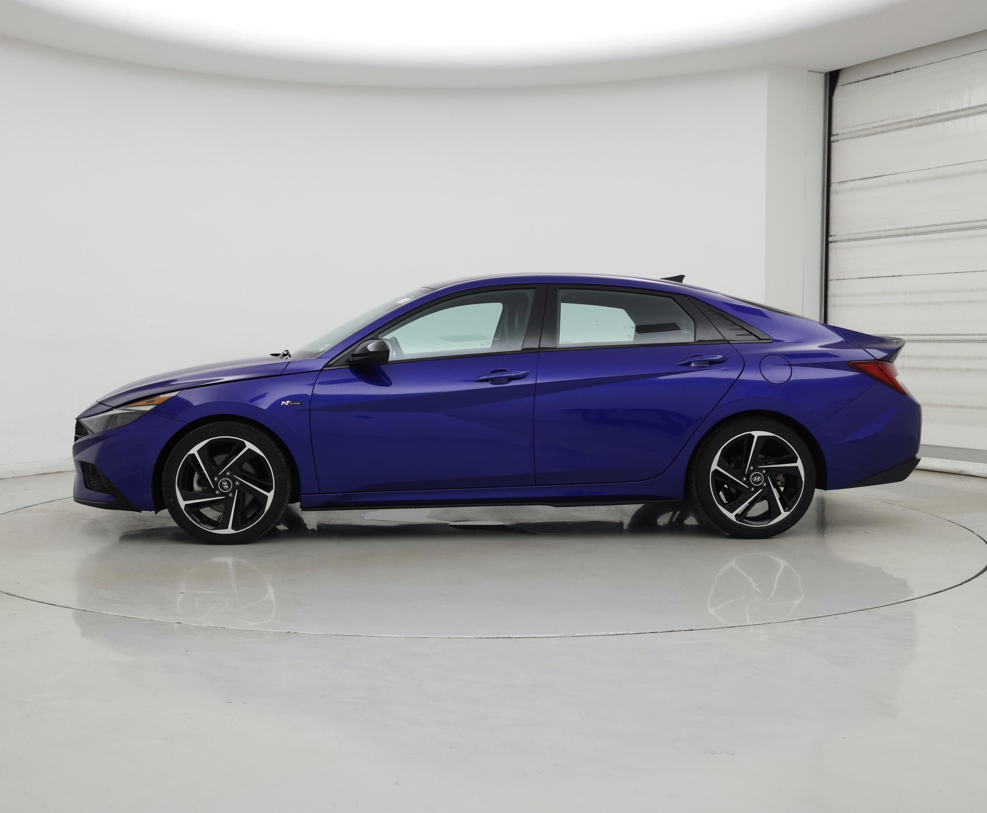 Thumbnail: 2023 Hyundai Elantra - 3