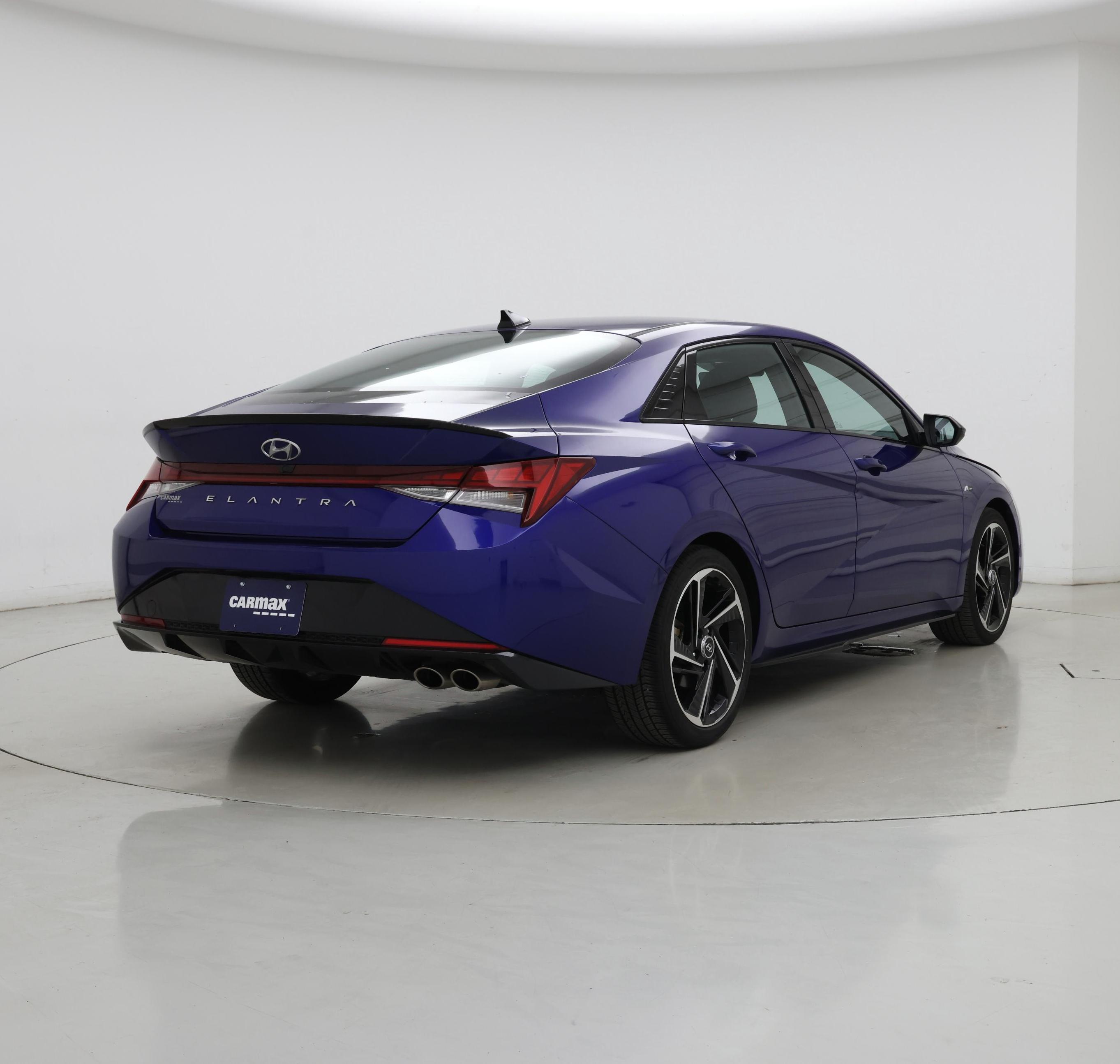 Thumbnail: 2023 Hyundai Elantra - 8