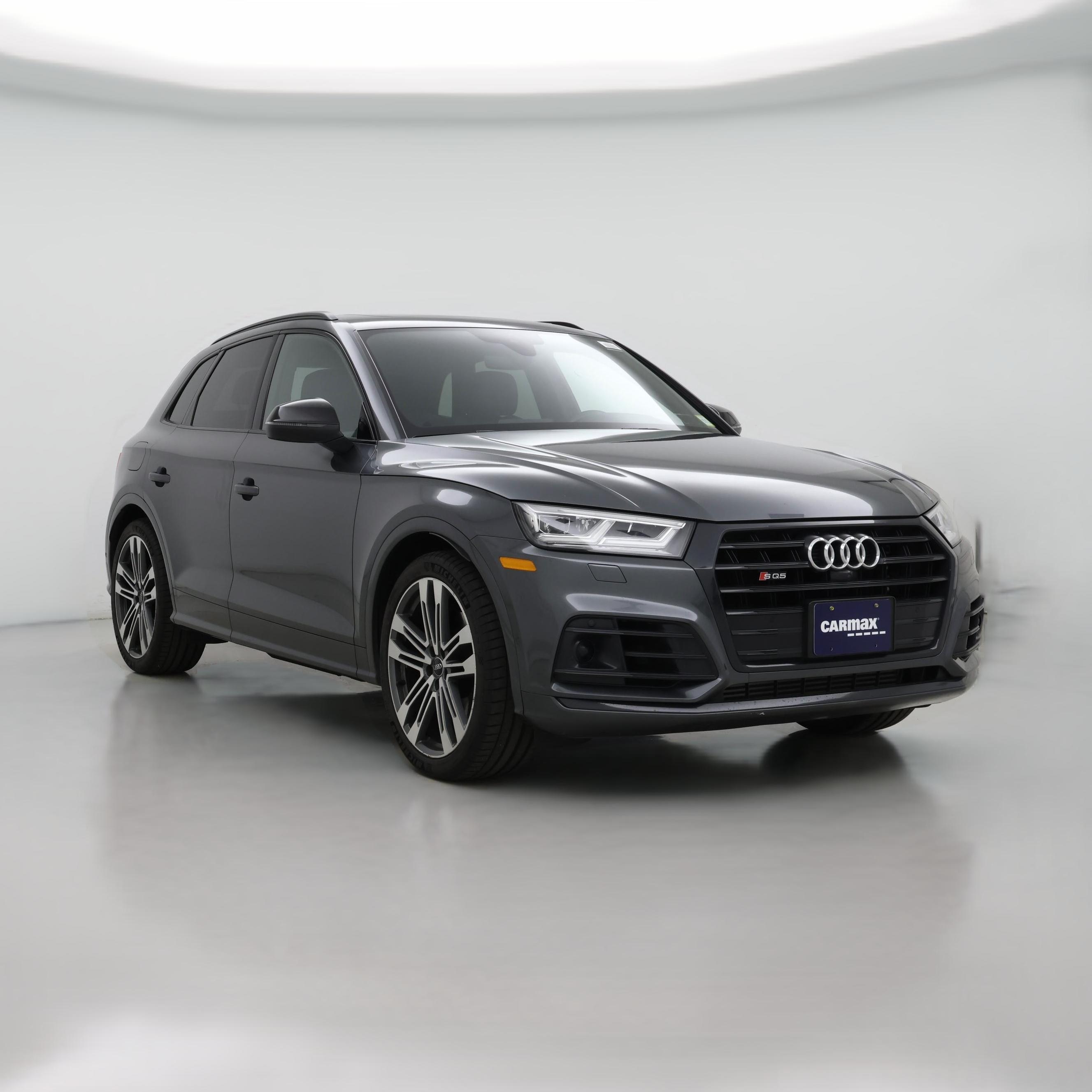 Thumbnail: 2019 Audi SQ5 - 1