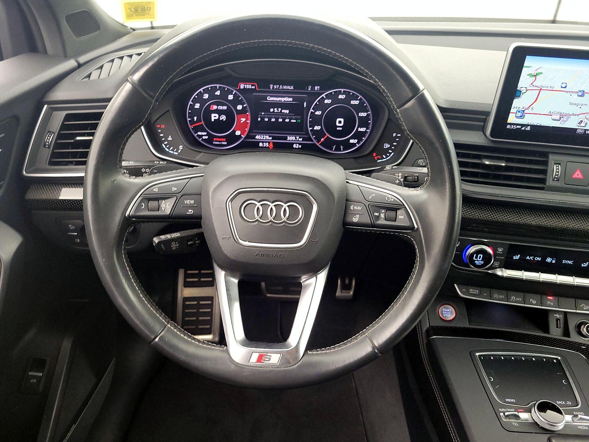 Thumbnail: 2019 Audi SQ5 - 10
