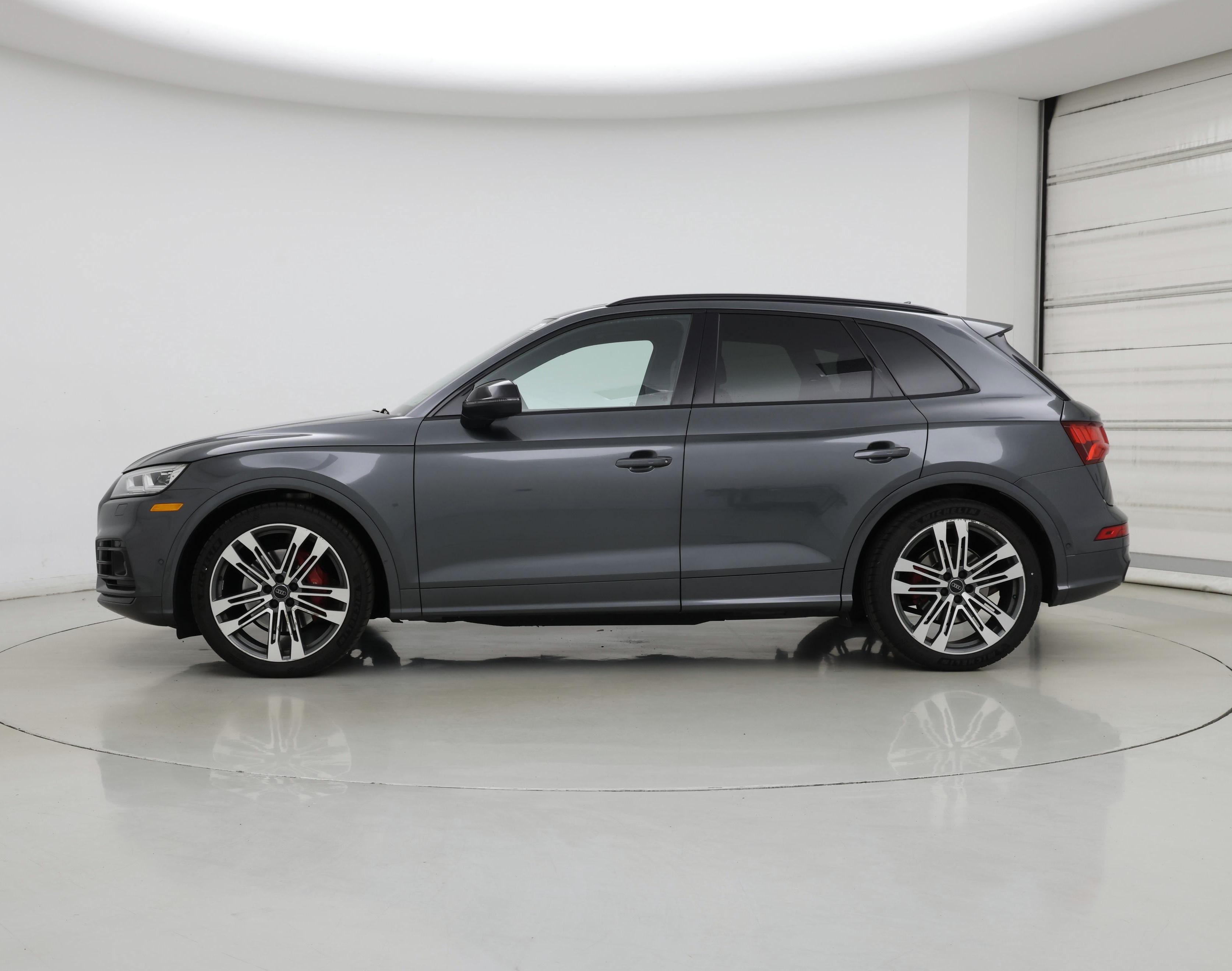 Thumbnail: 2019 Audi SQ5 - 3